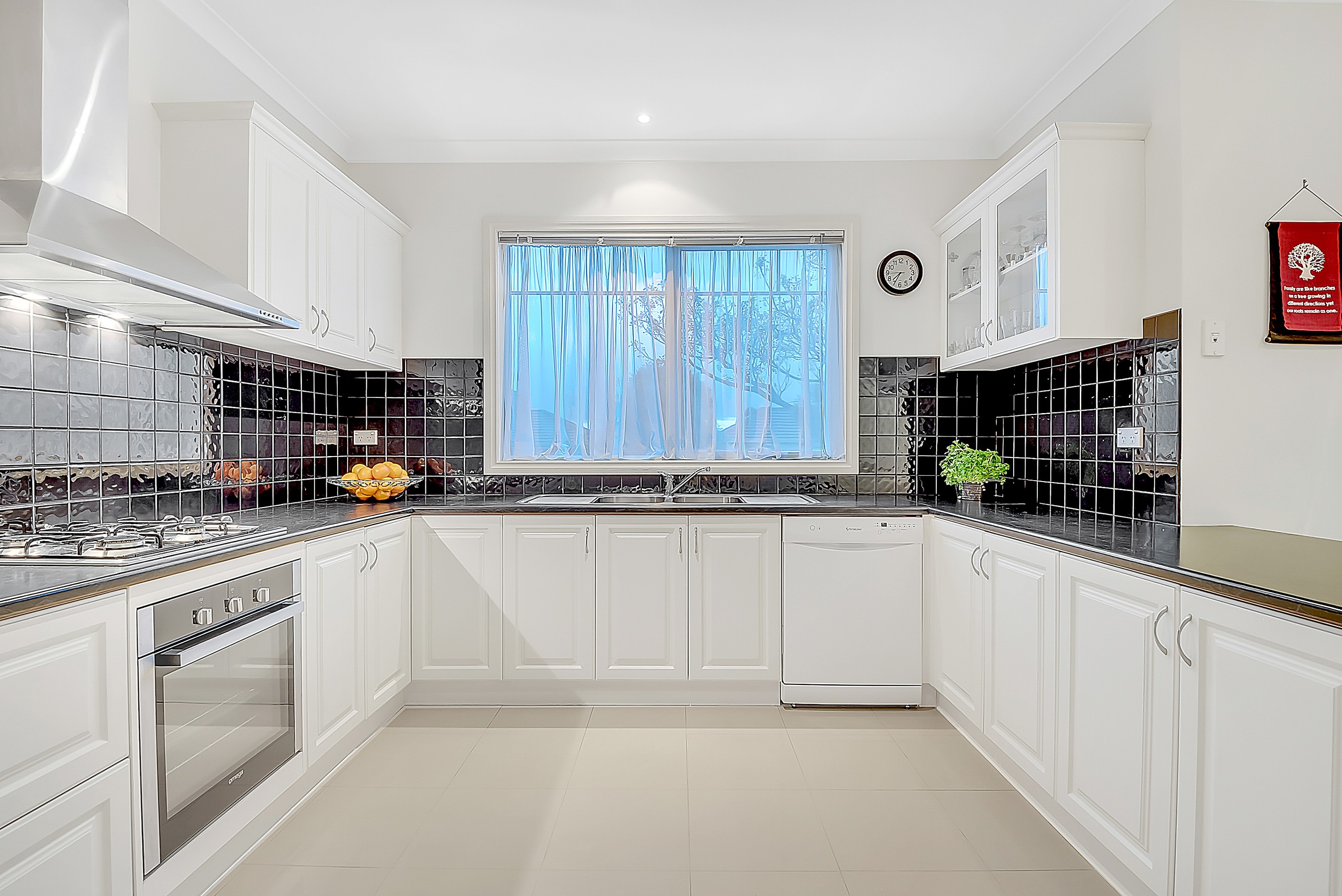 15 St Andrews Drive, Craigieburn, VIC 3064