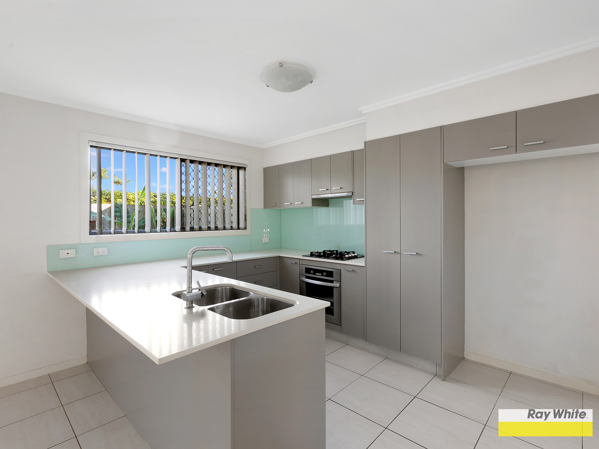18/20 Preston Road, Carina, QLD 4152