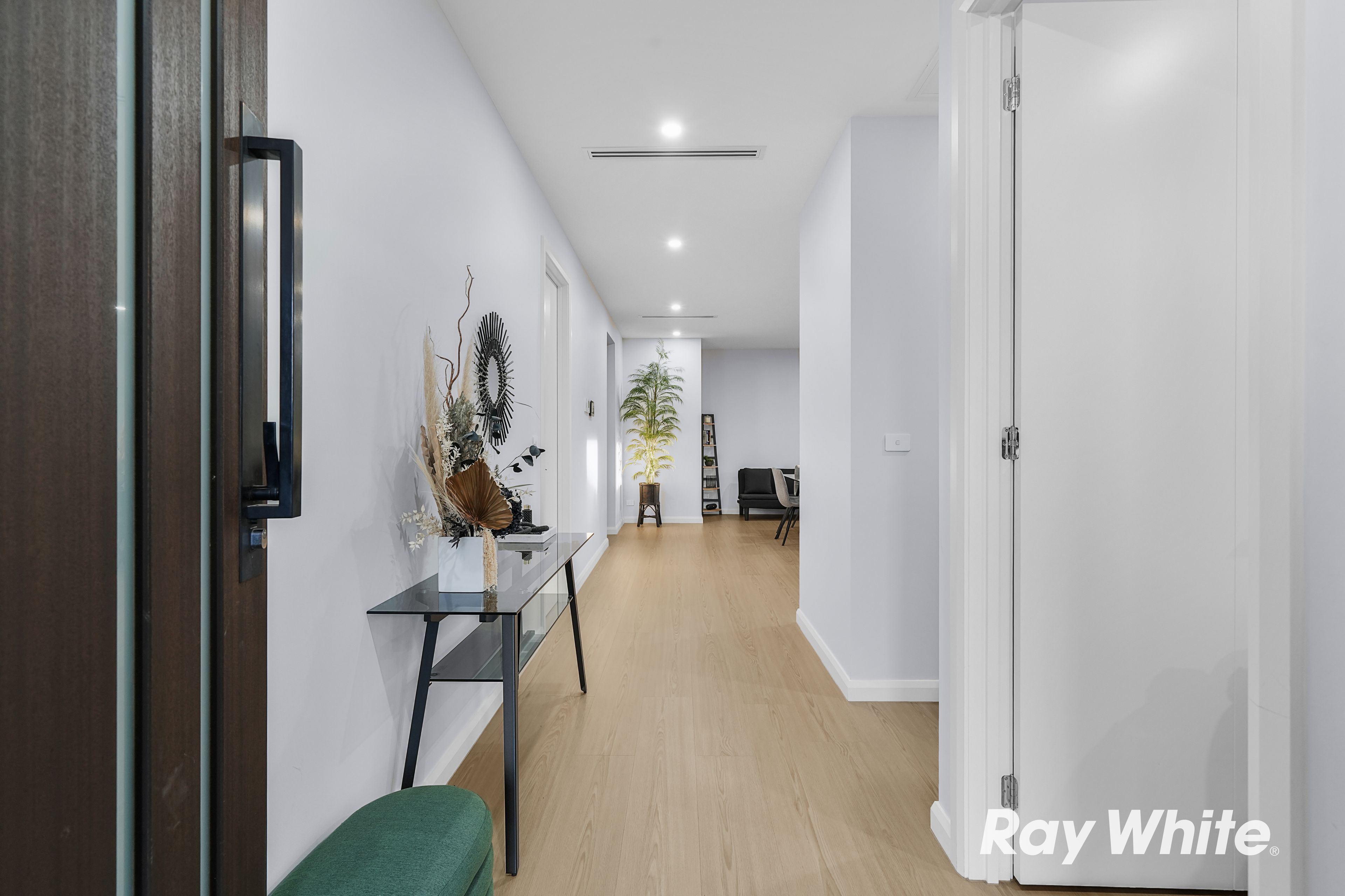 61 Brown Boulevard — photo 2 of 17
