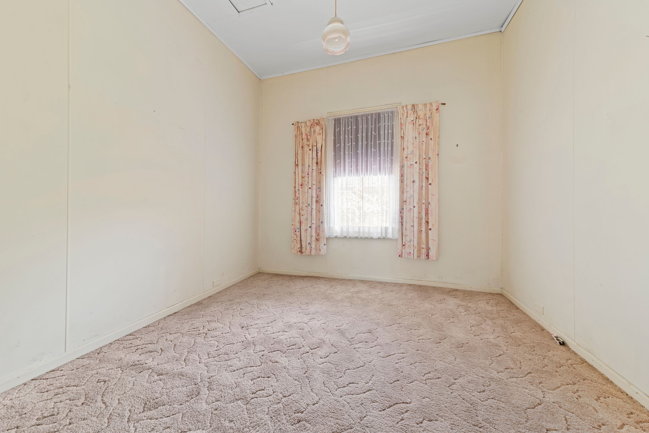 2 Caldwell Street — photo 10 of 30