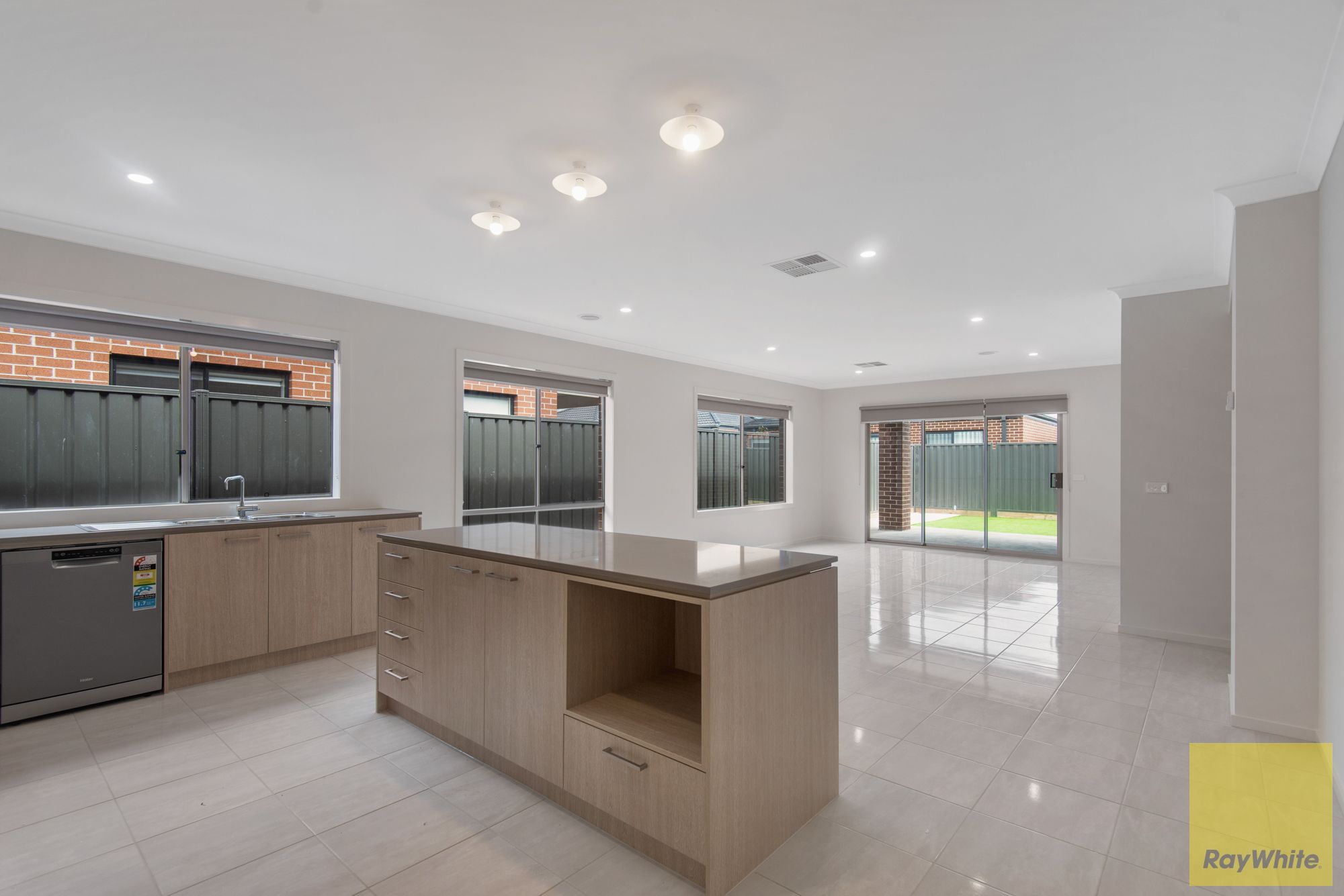 13 Nabro Street — photo 9 of 17
