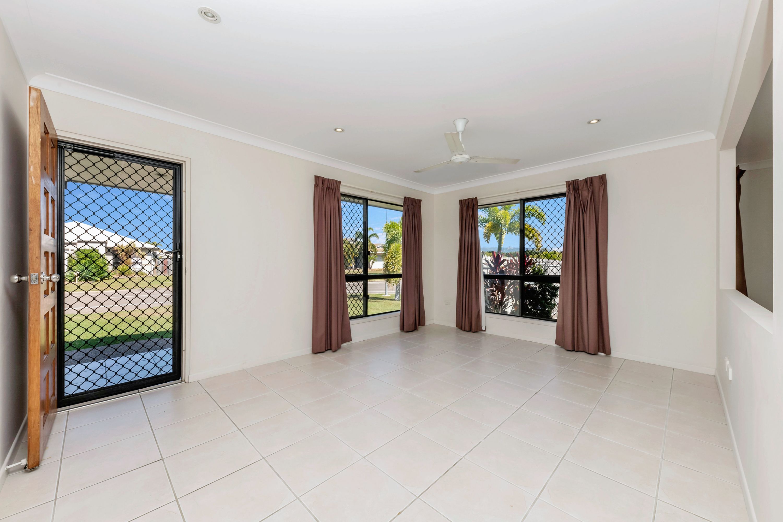 67 Elphinstone Drive, Kirwan, QLD 4817