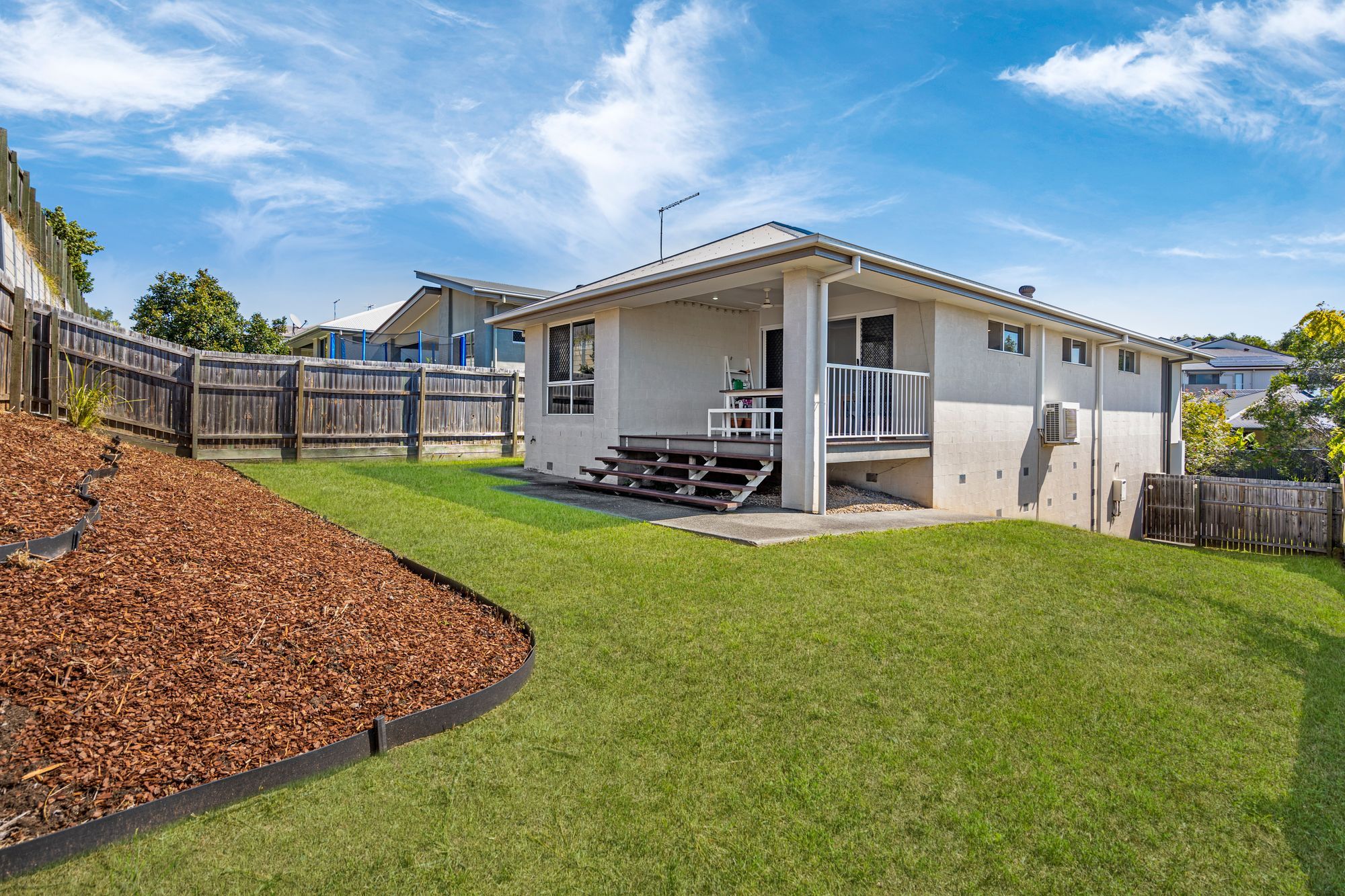 16 Oakmoss Drive, Springfield Lakes, QLD 4300