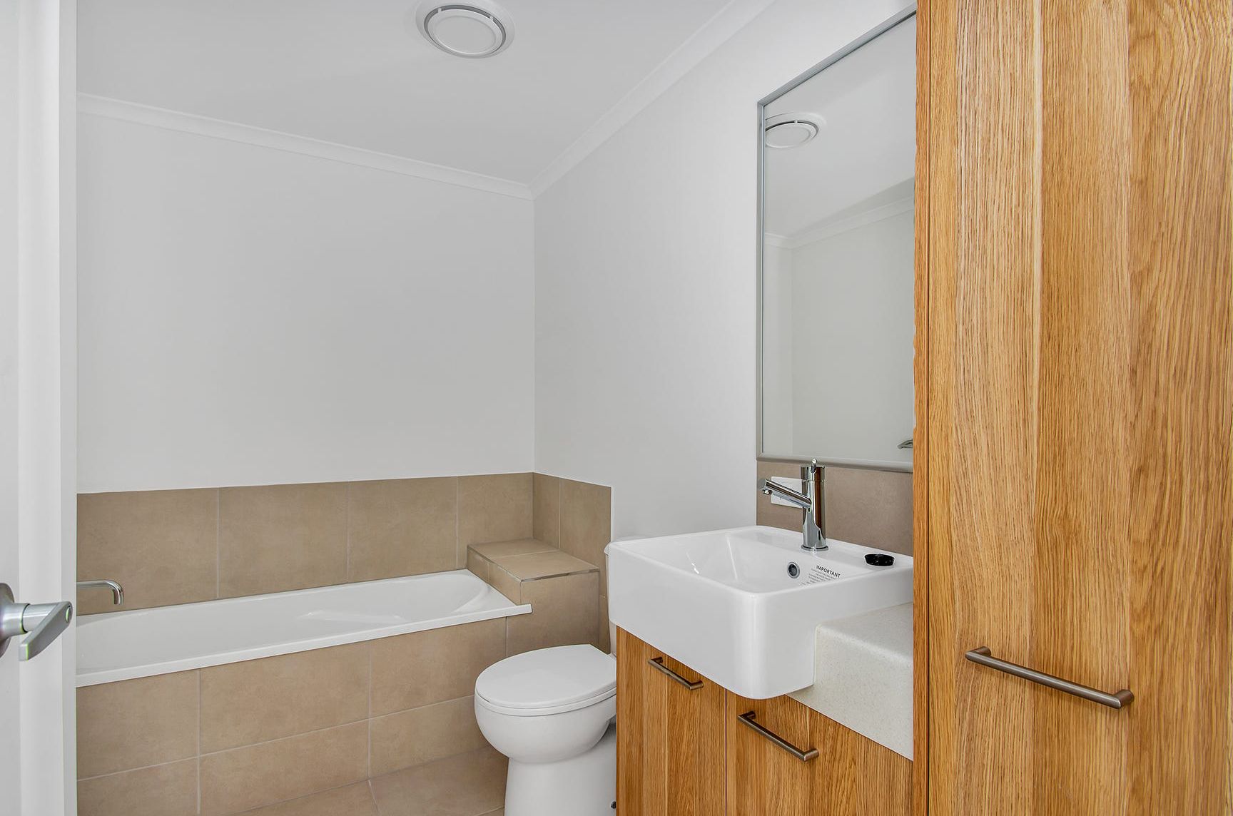 3/14 Toral Drive — photo 9 of 16