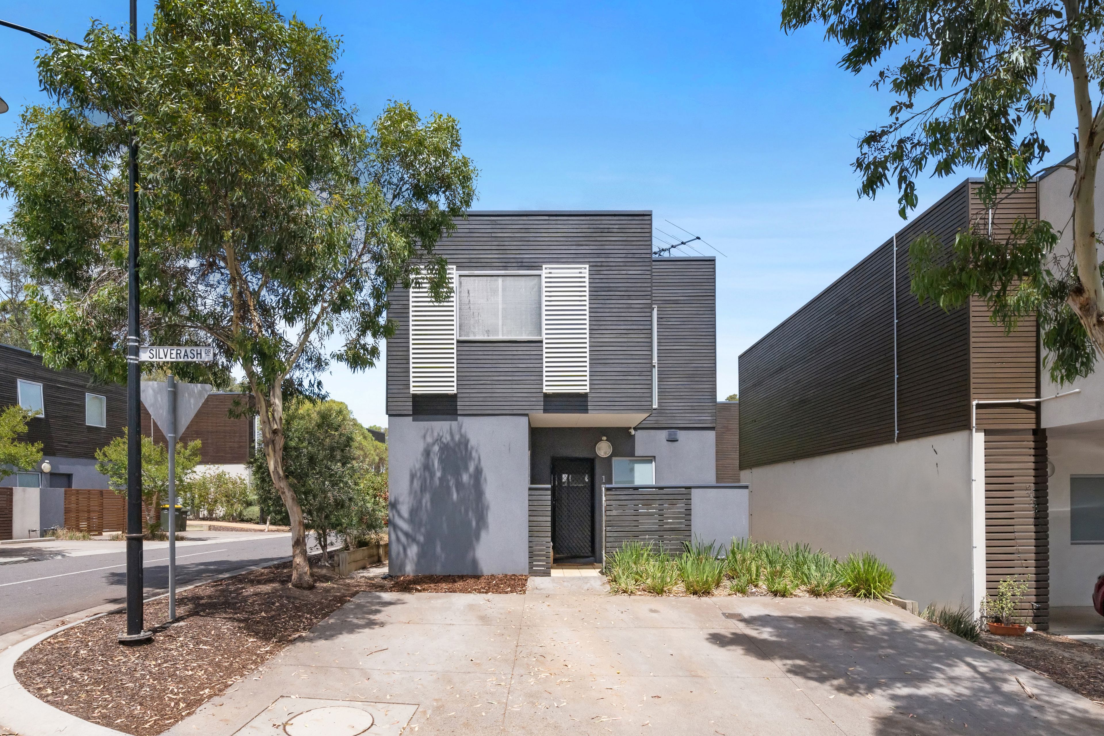 1 Silverash Drive, Bundoora, VIC 3083