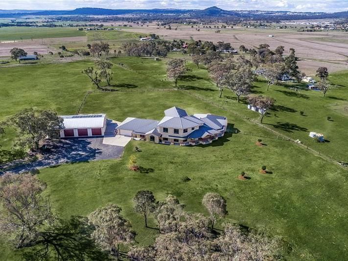 142 Bunkers Hill School Road, Westbrook QLD 4350