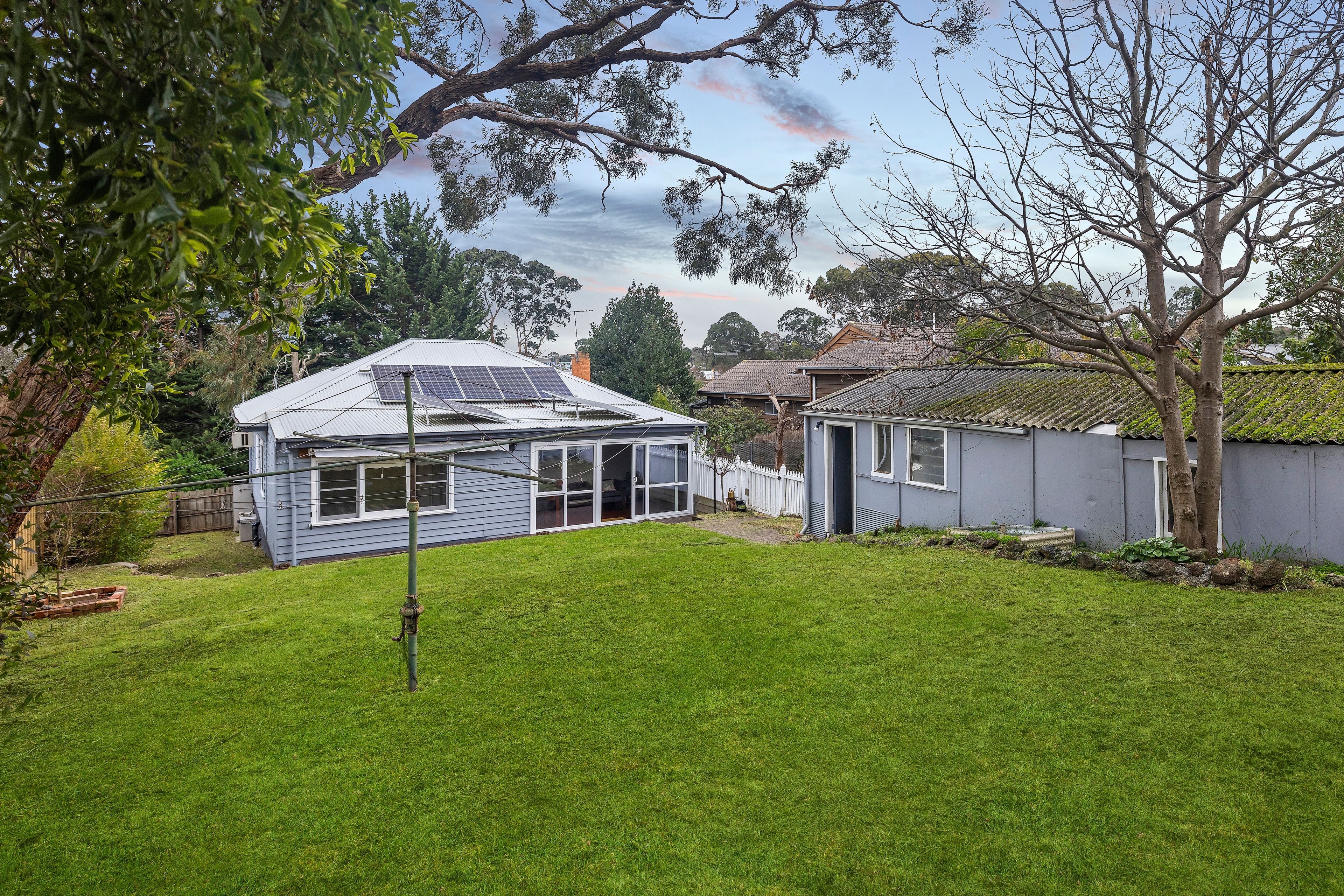 8 Dorset Road — photo 16 of 20
