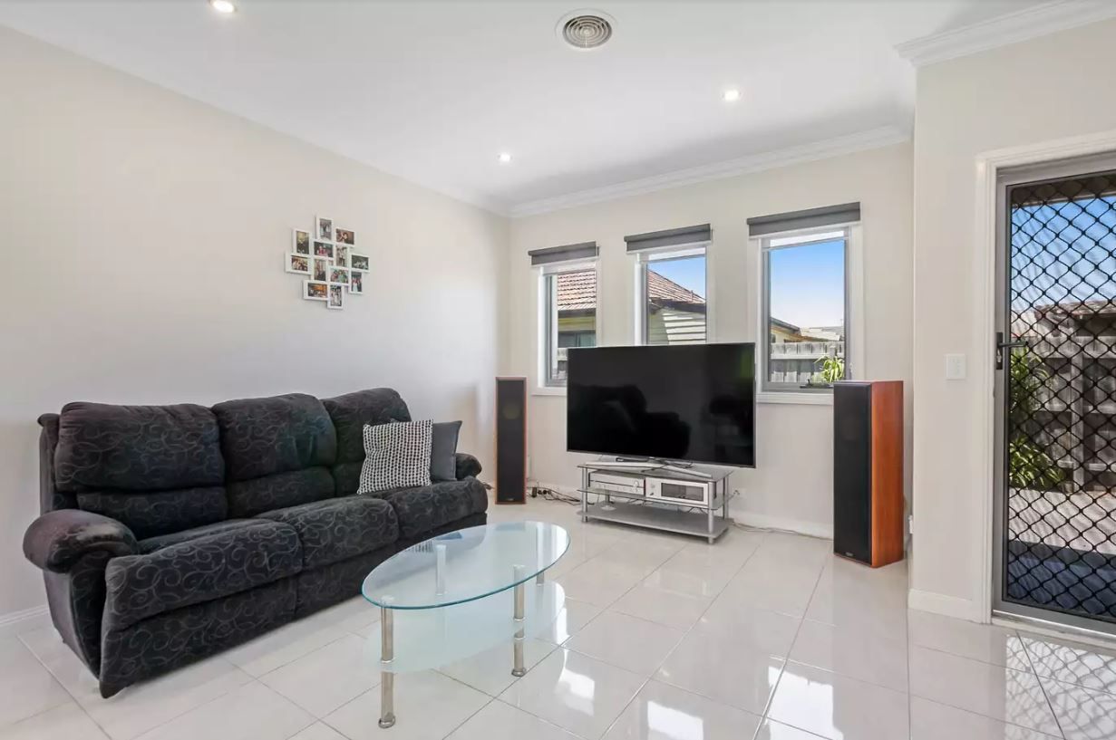2/27 Waratah Avenue, Tullamarine, VIC 3043