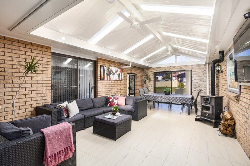 31 Minda Crescent, Oak Flats, NSW 2529