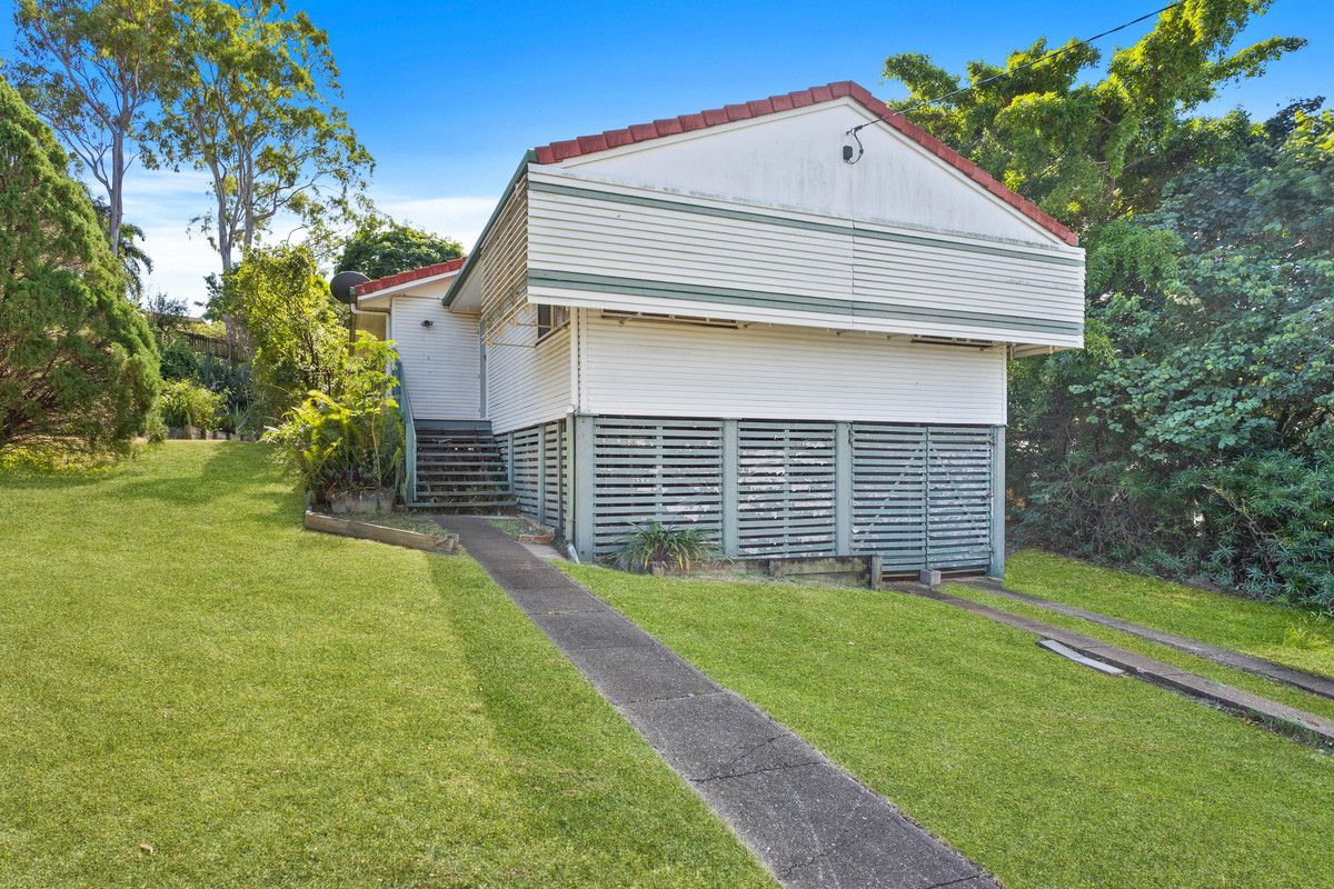 6 Garden Street — photo from Ray White Gladstone