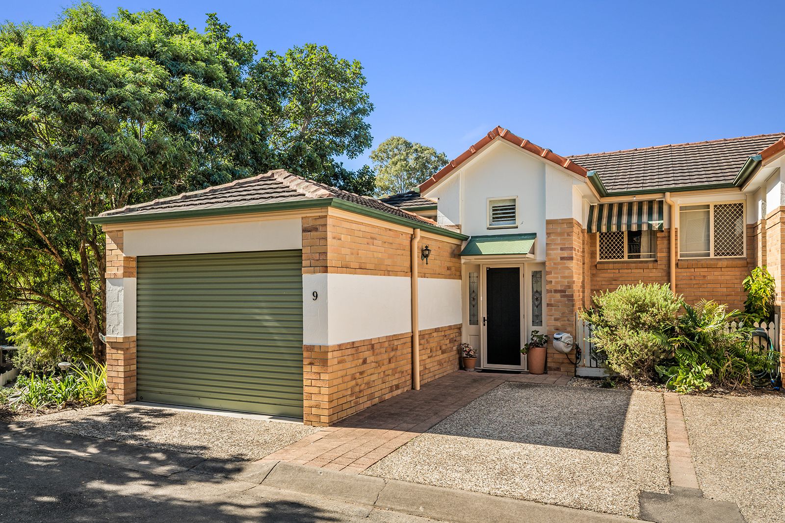19 Merlin Terrace, Kenmore QLD 4069