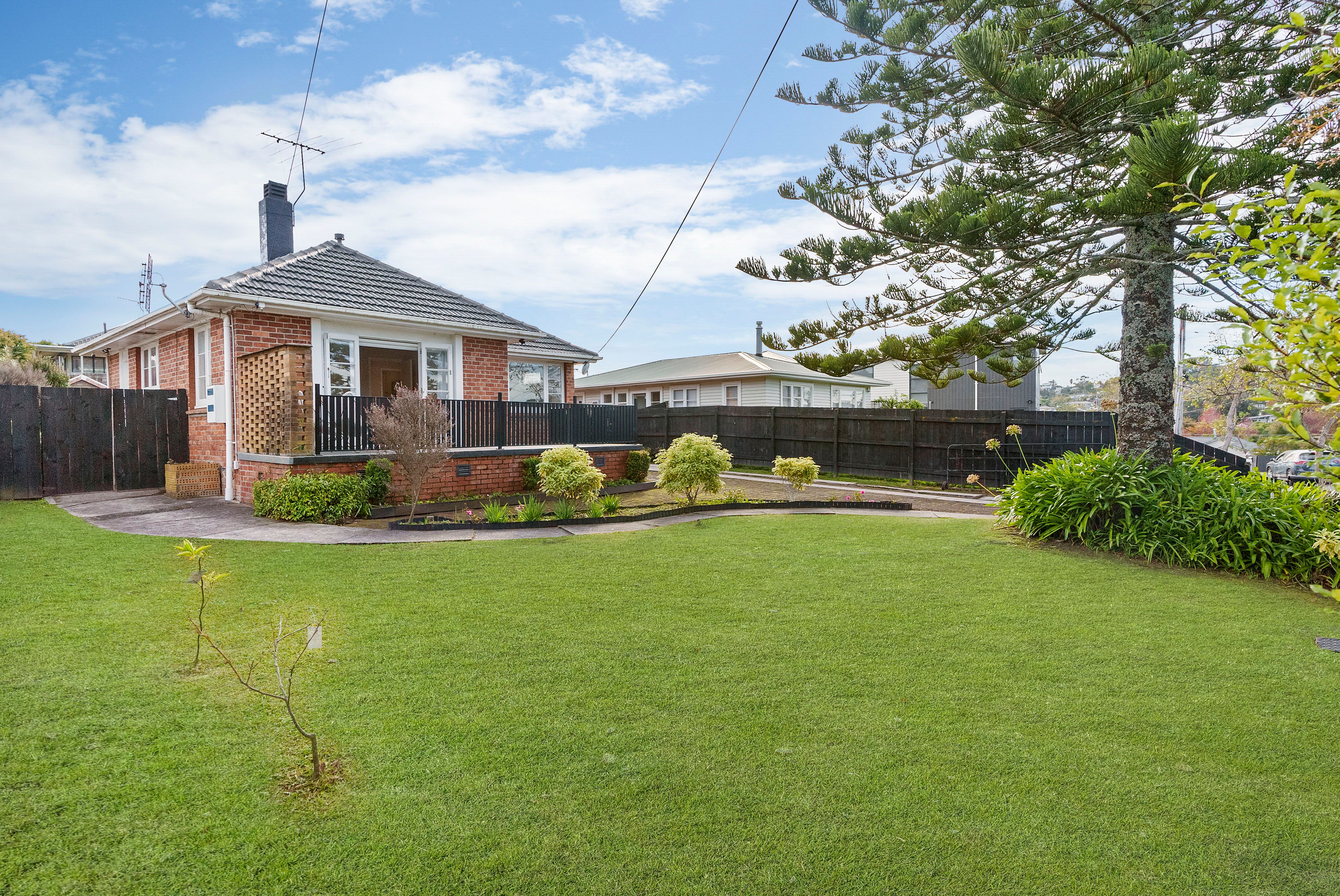 9 Glengarry Road, Glen Eden, Waitakere City