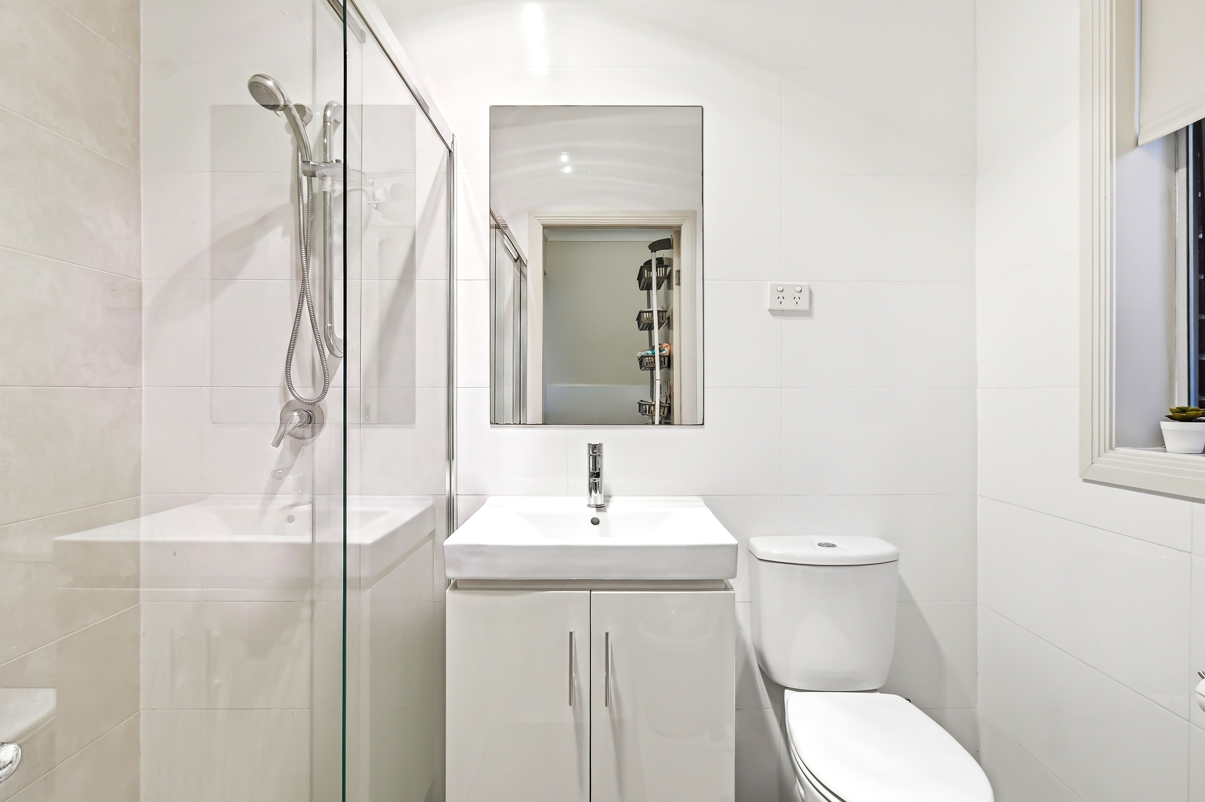 38A Grantham Road — photo 7 of 11