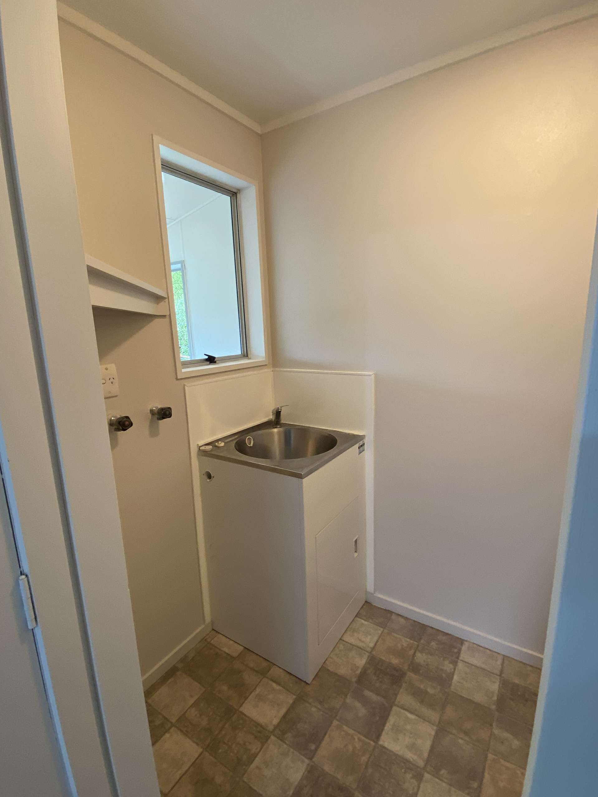 221 Brown Road photo 7
