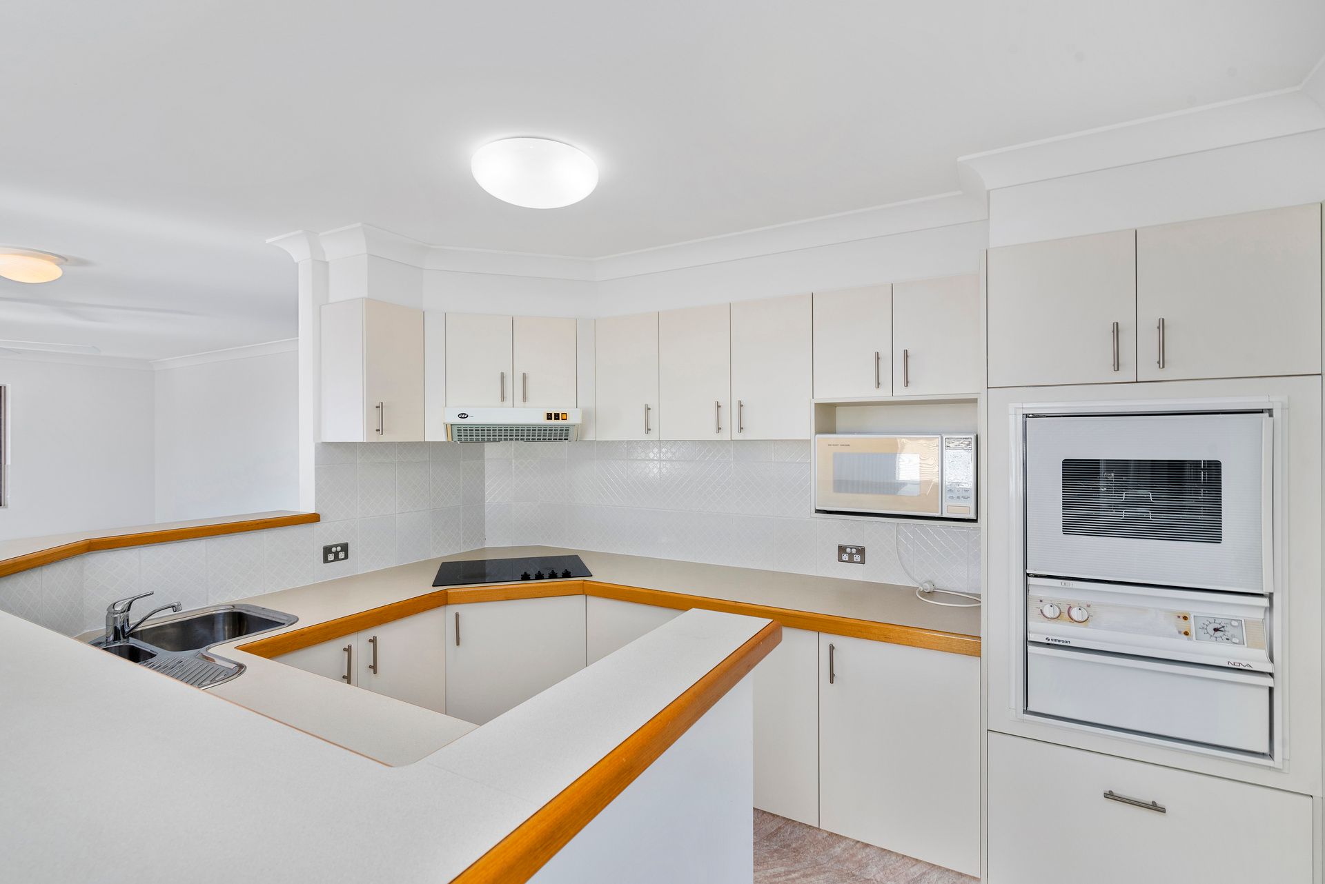 9/125 Golden Four Drive, Bilinga, QLD 4225