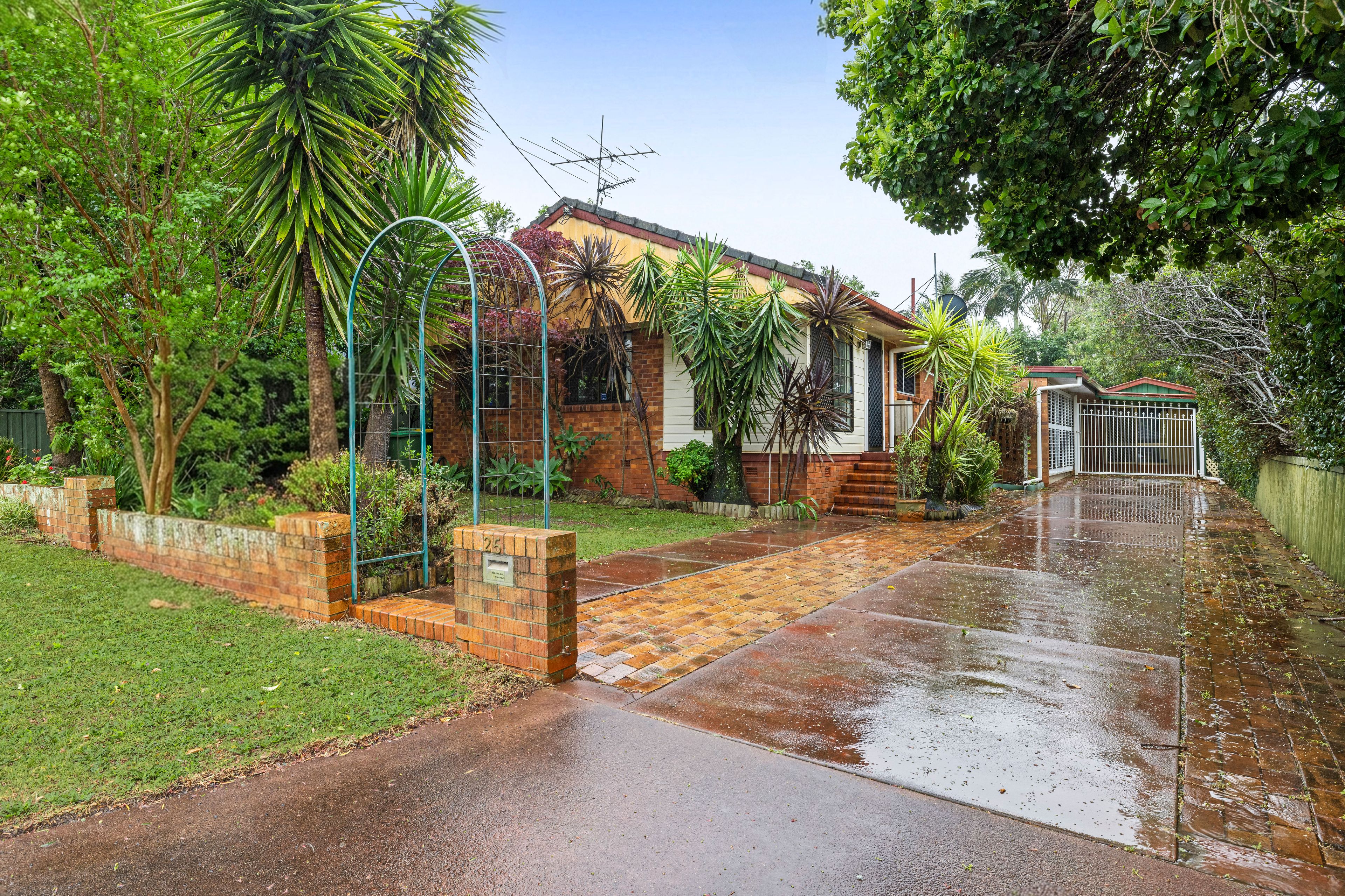 25 Welcombe Avenue — photo from Ray White Toowoomba