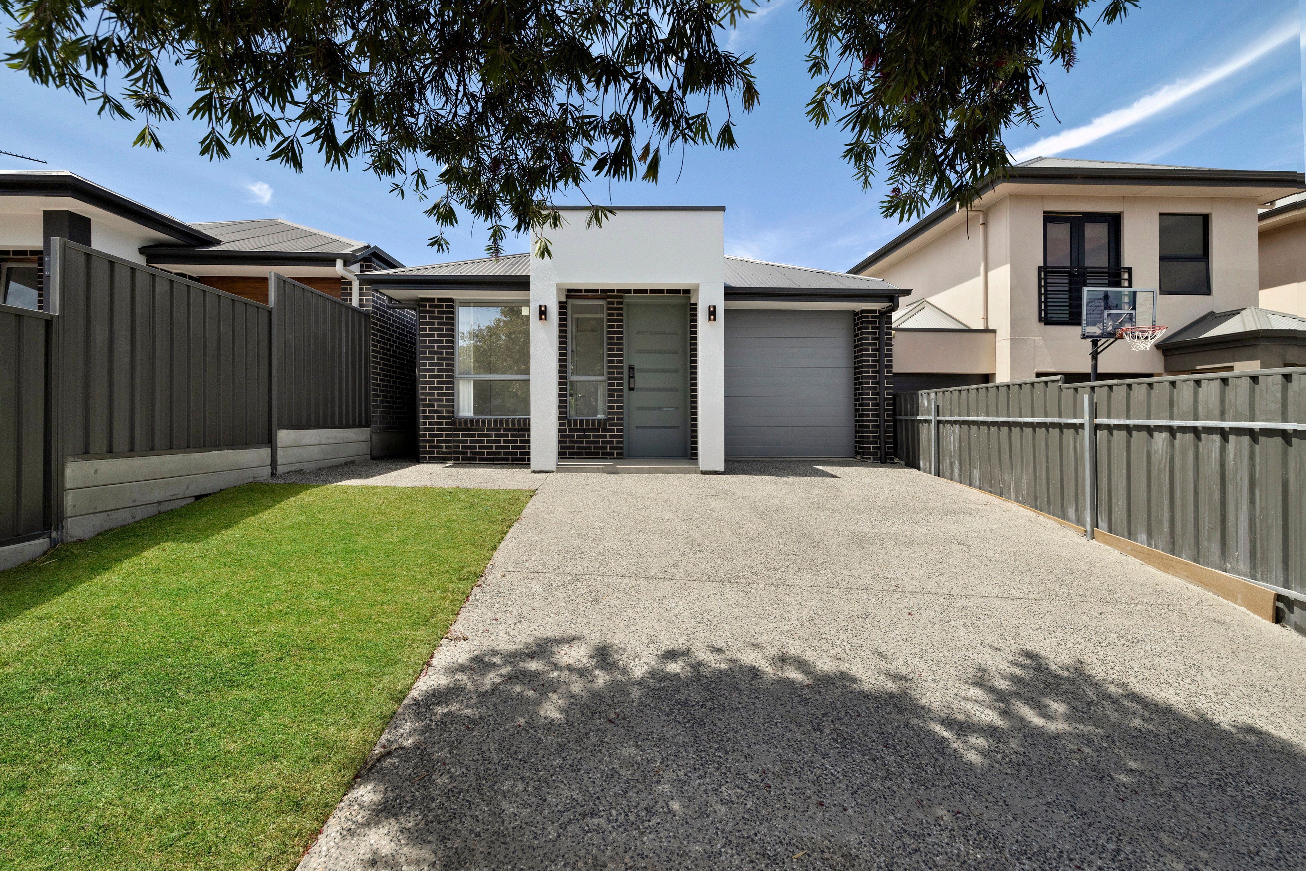 32 Blyth Street, Clearview, SA 5085