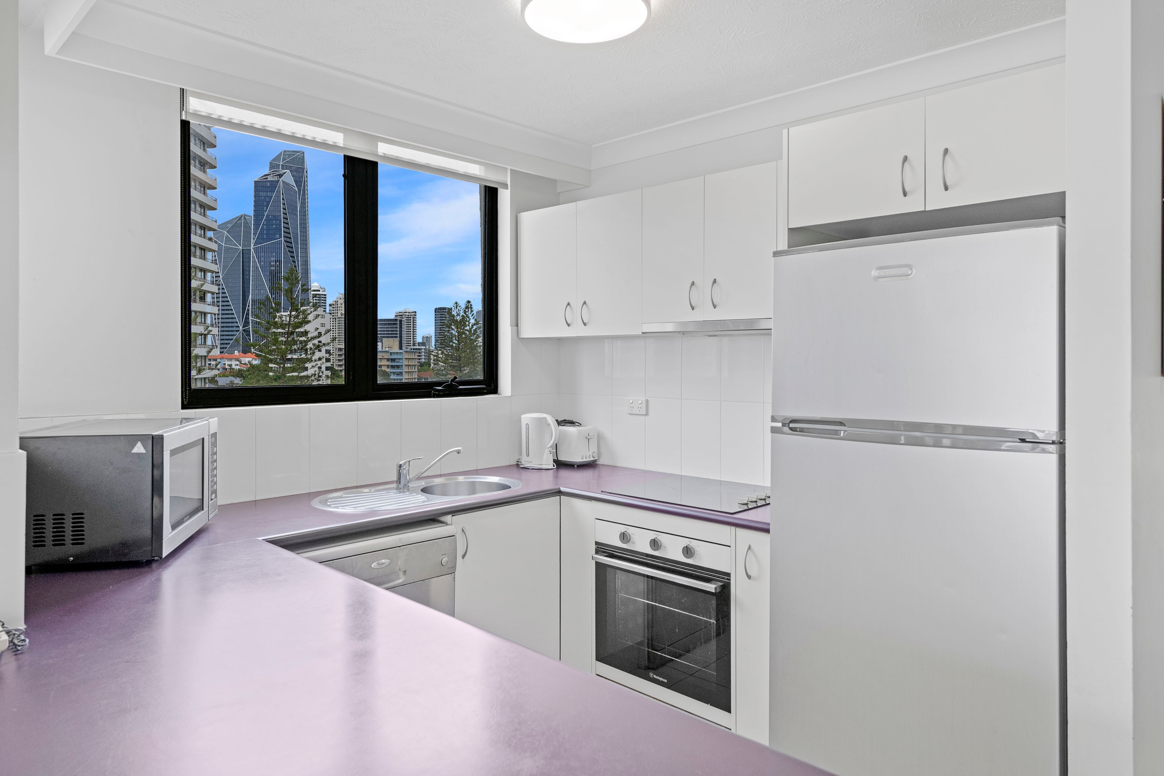 23/2943 Surfers Paradise Boulevard — photo 11 of 27