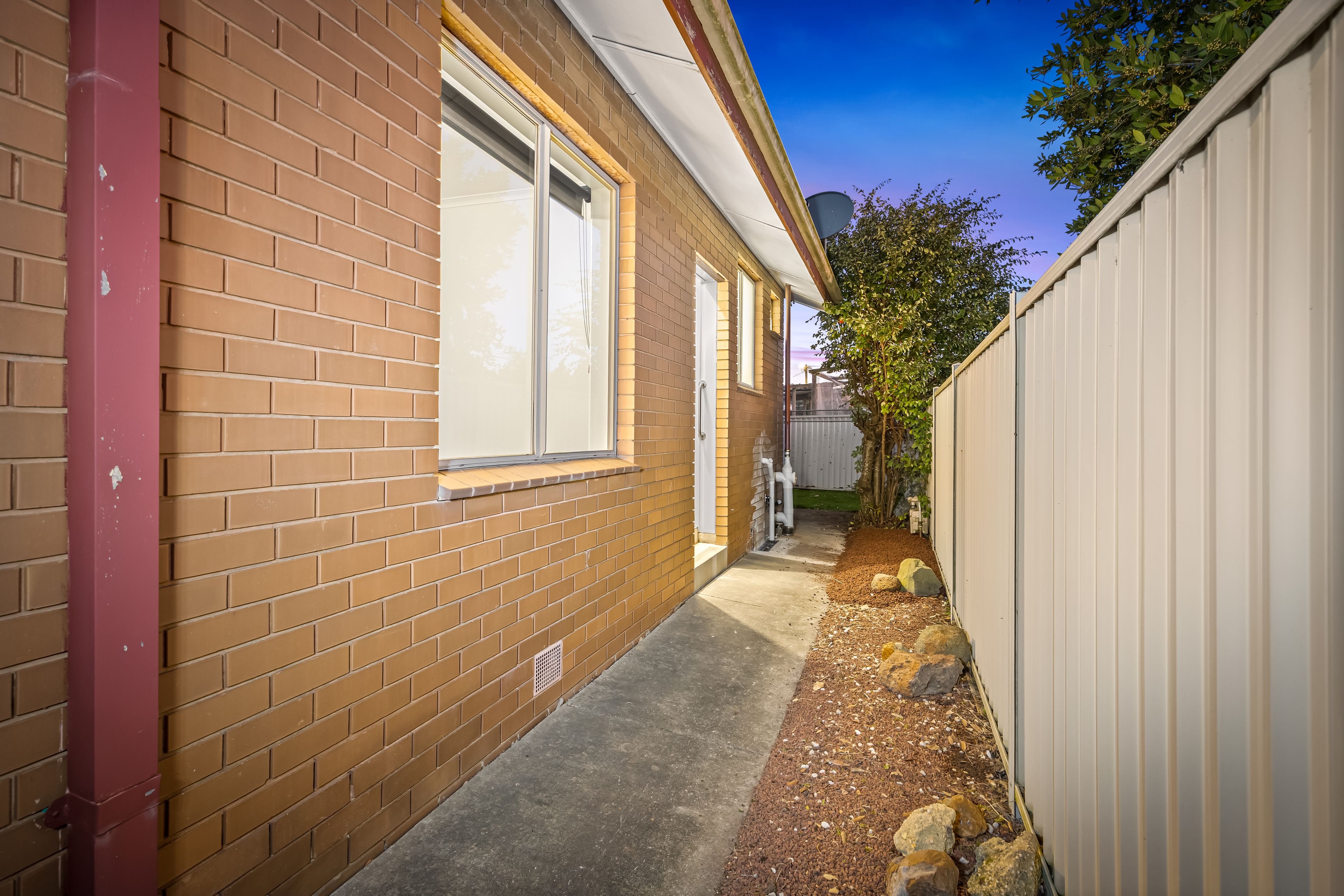 4/9 Almurta Street — photo 11 of 17