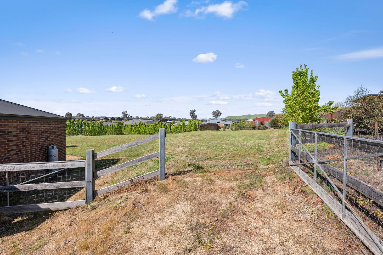 3-5 Lomandra Way — photo 9 of 16