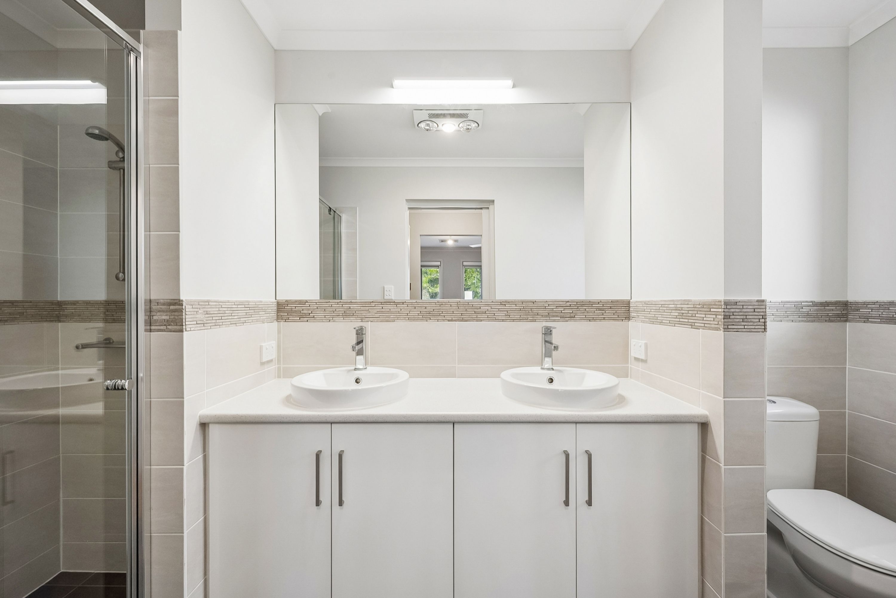 14A Howe Court — photo 8 of 12