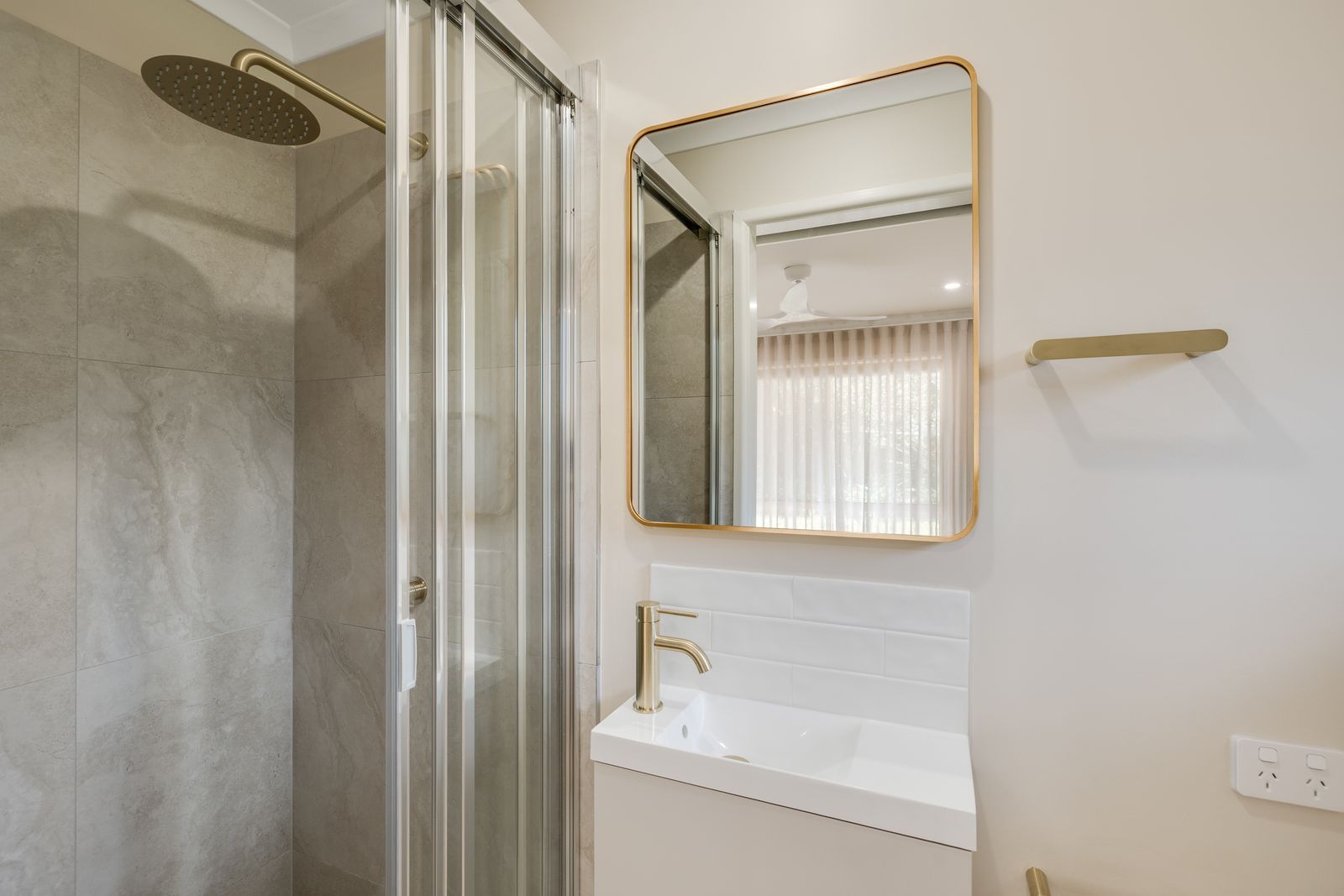 11 Merrol Street — photo 6 of 15