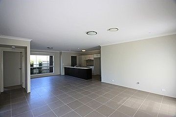 13 Belmont Avenue, Spring Farm, NSW 2570