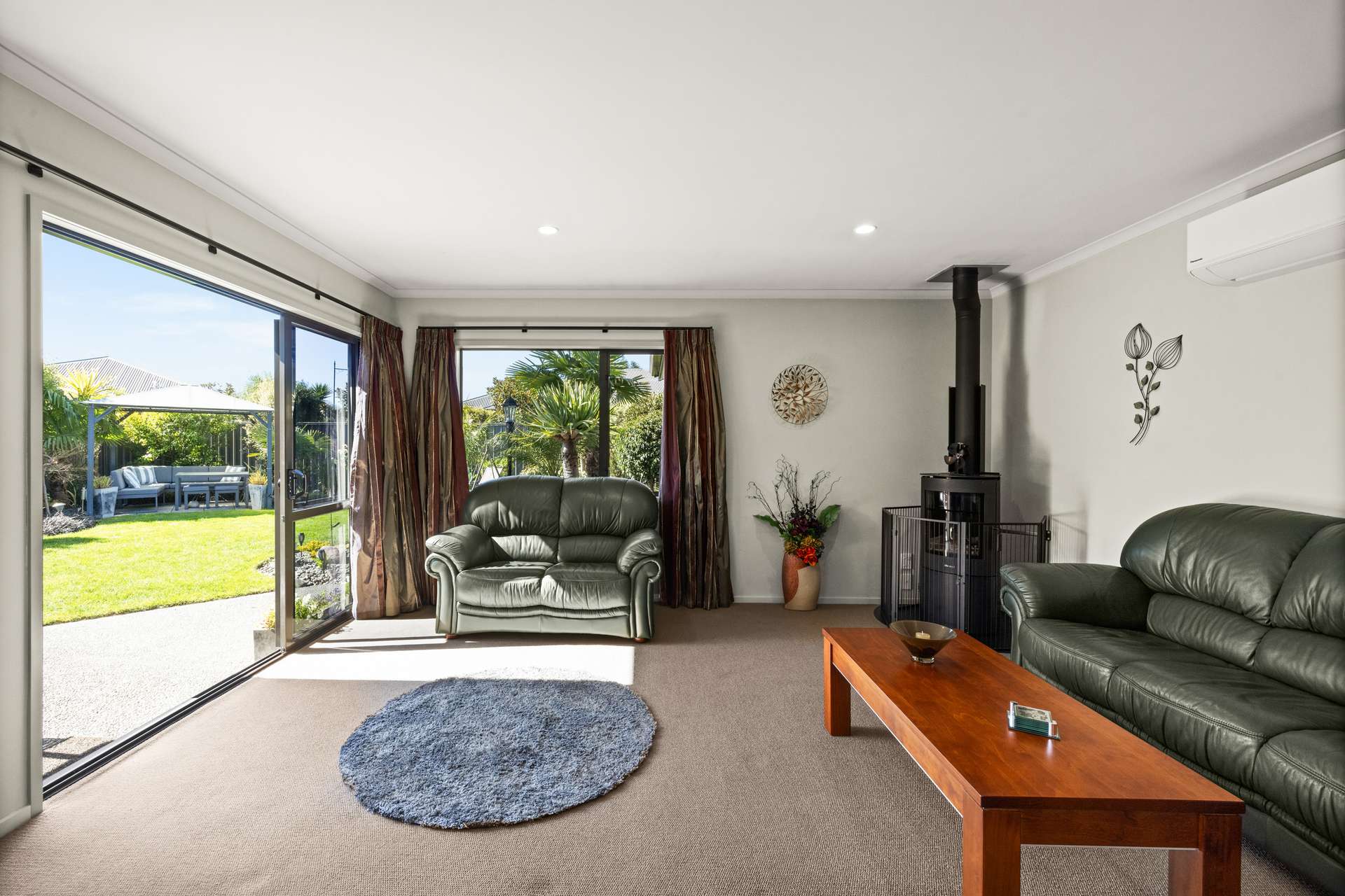 15 Tasman Drive photo 4