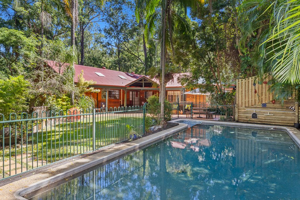 136 Russell Terrace, Indooroopilly, QLD 4068