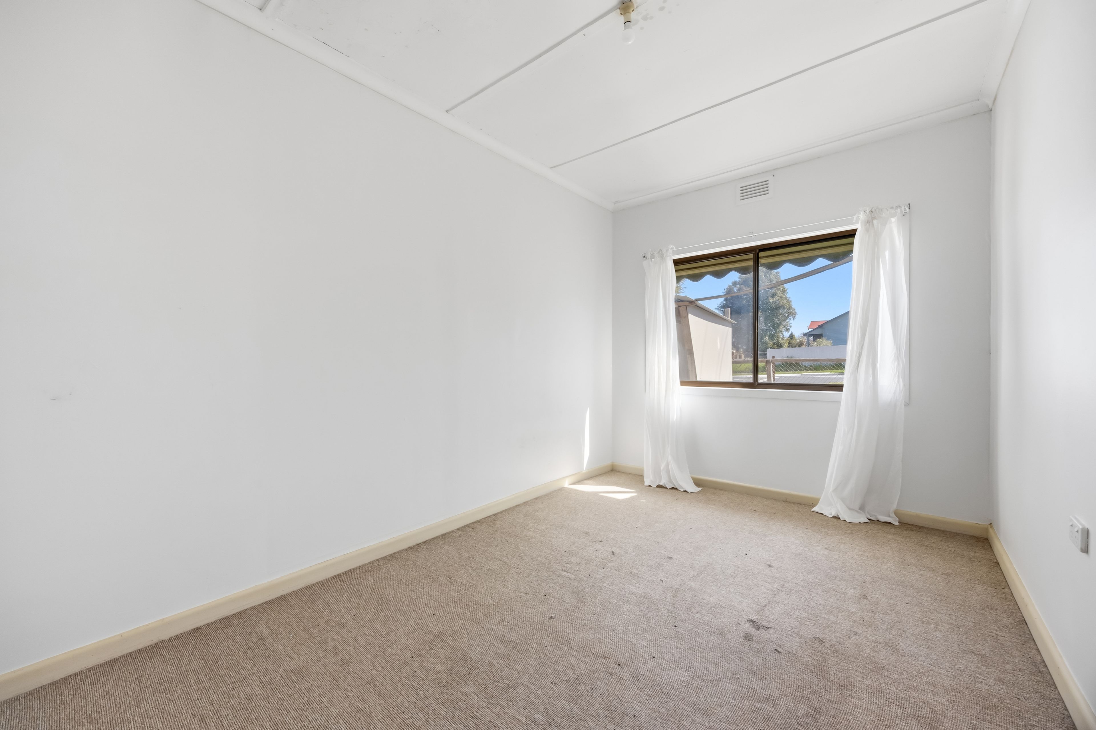 50-52 Ligar Street — photo 10 of 16