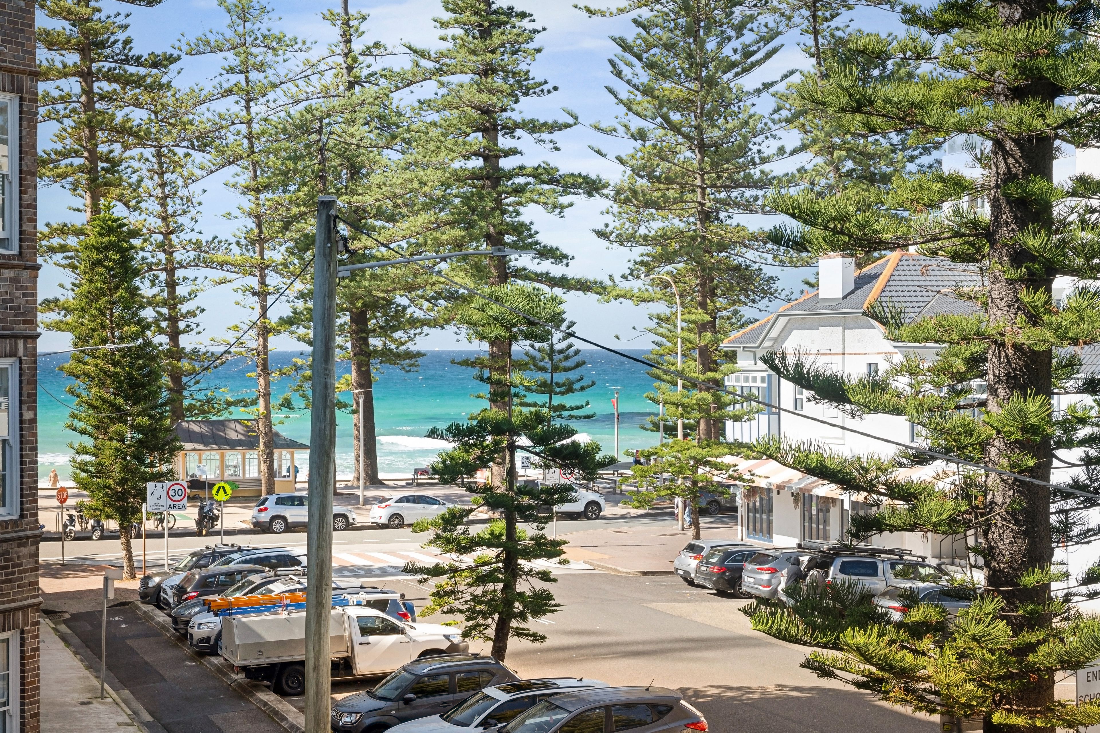 18/25-27 Victoria Parade — photo from Ray White Northern Beaches