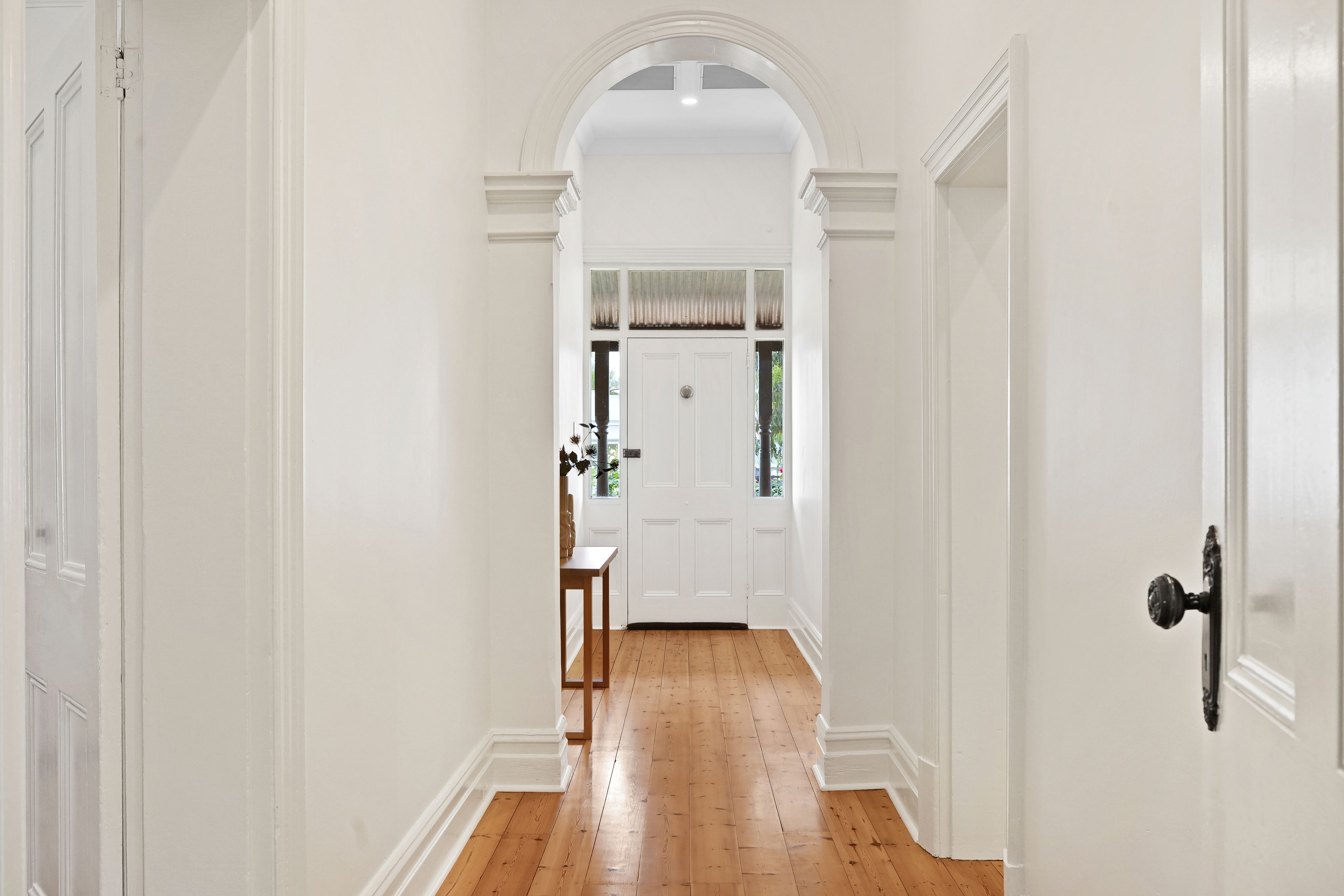 4 Aerodrome Road — photo 4 of 16