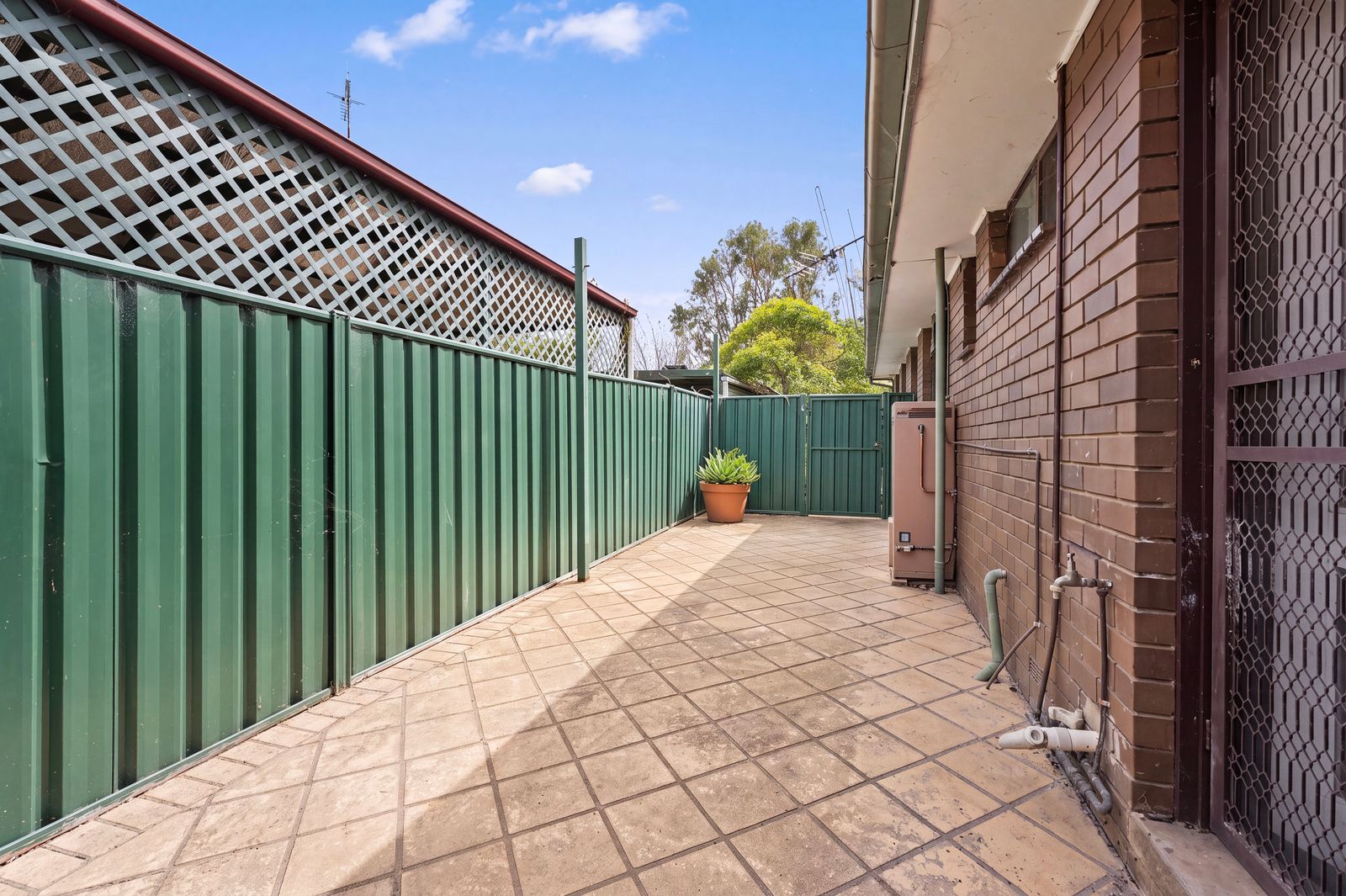 2/9 Hannah Street — photo 14 of 14