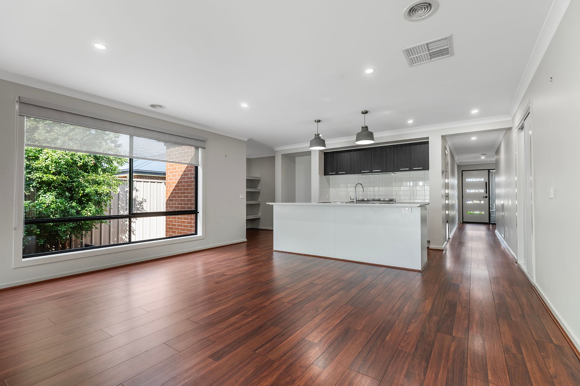 24 Grevillea Street — photo 7 of 21