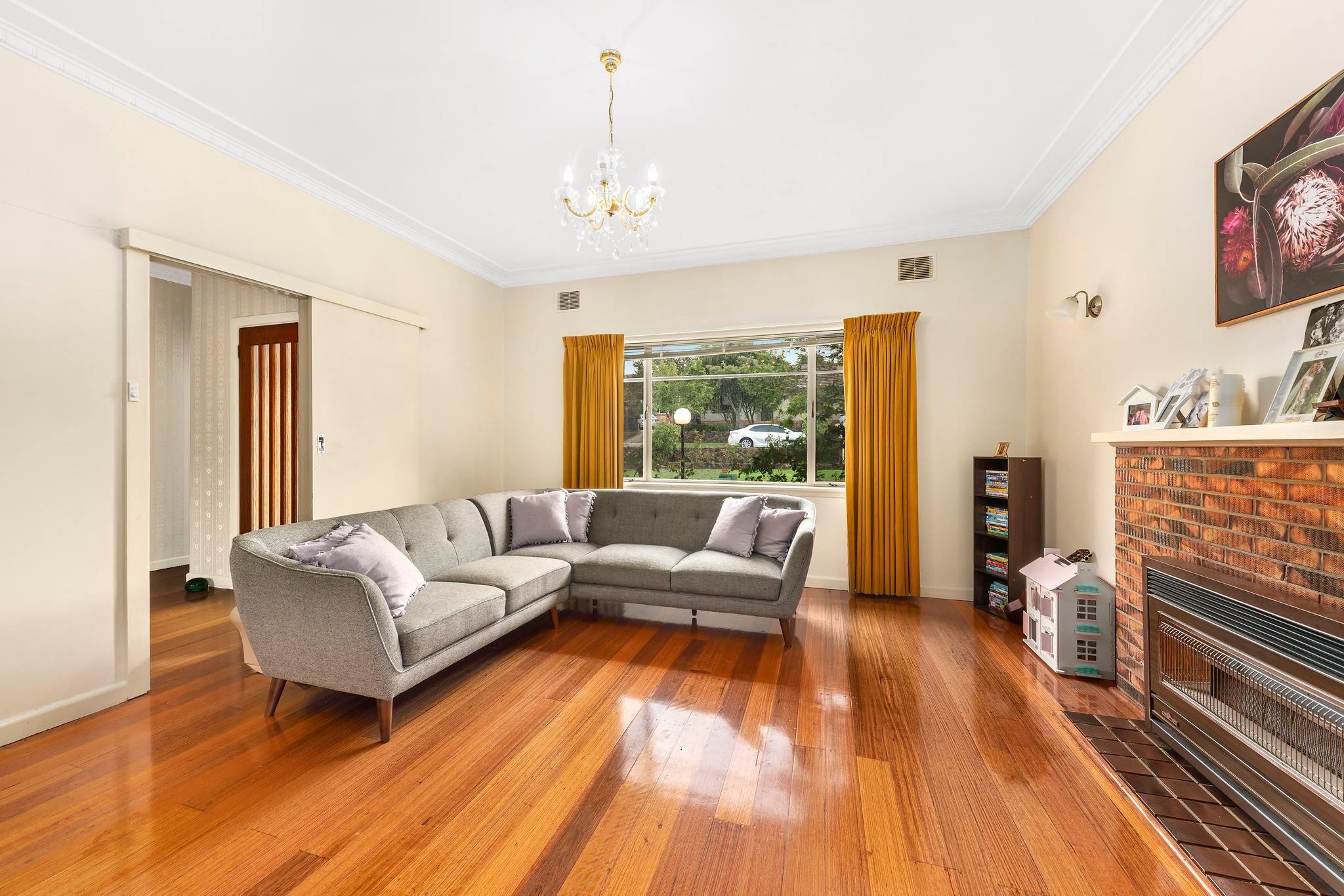 15 Waratah Avenue, Burwood, VIC 3125