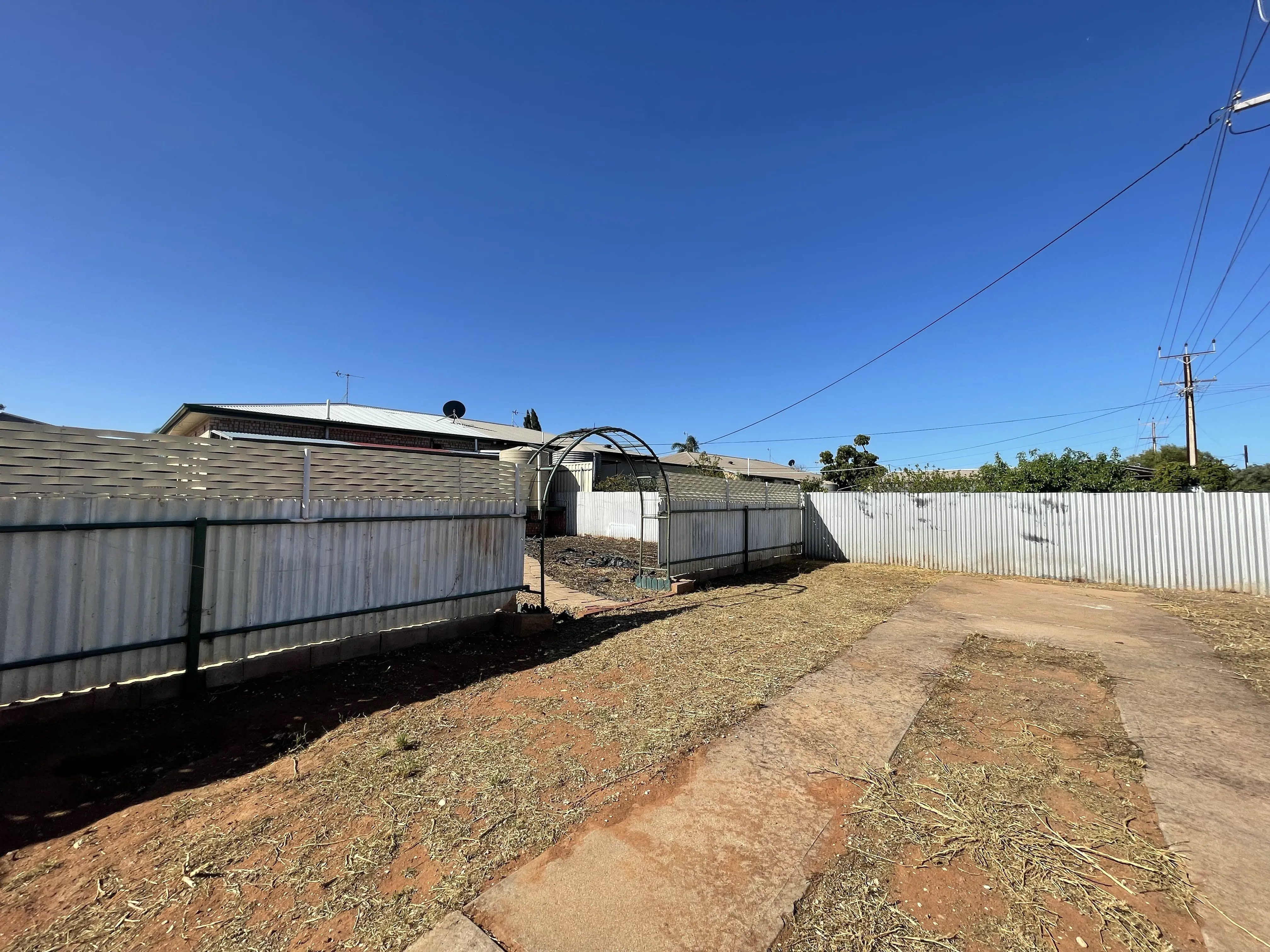 47 Gordon Street — photo 13 of 14