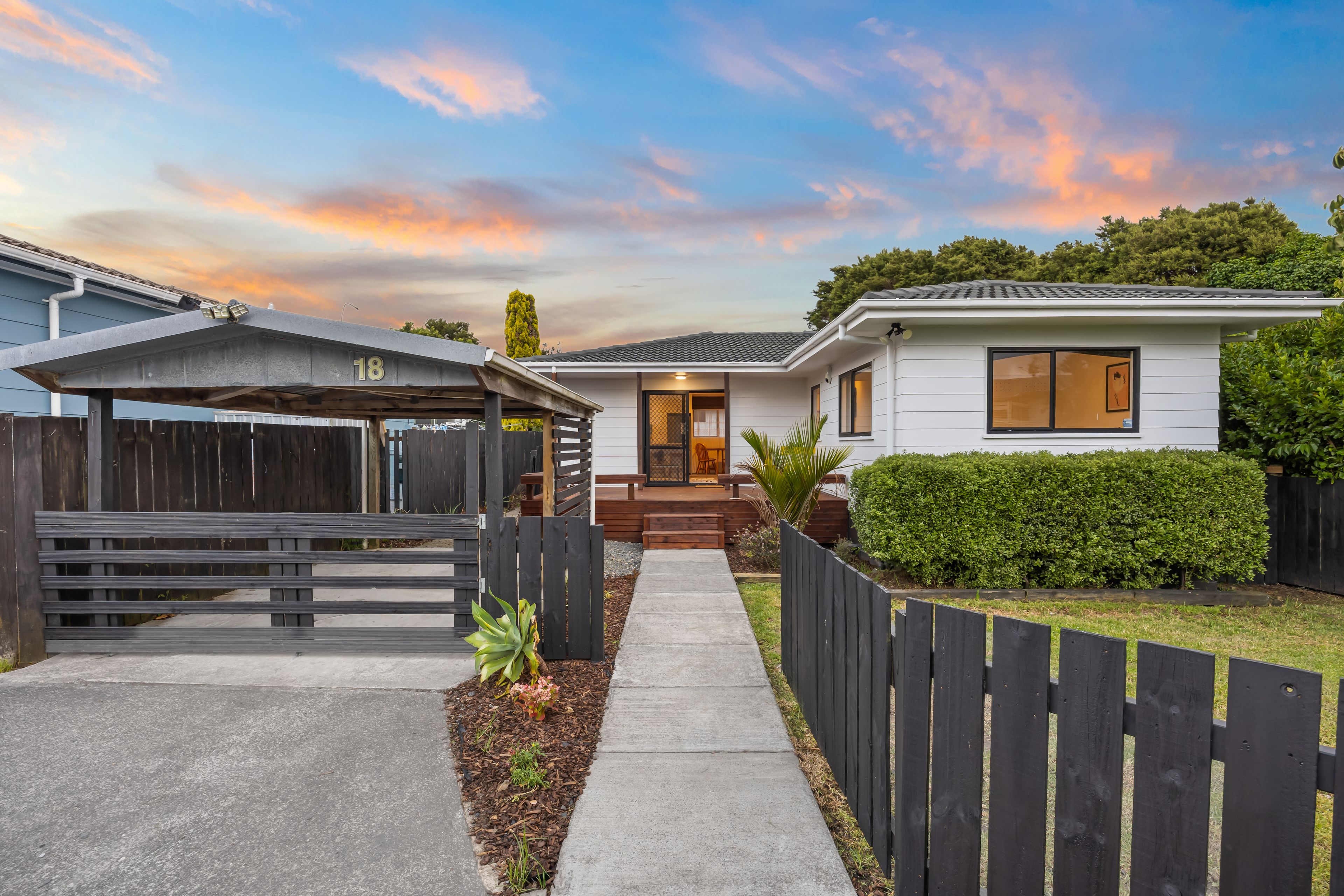 1/18 Darcy Place, Massey, Waitakere City