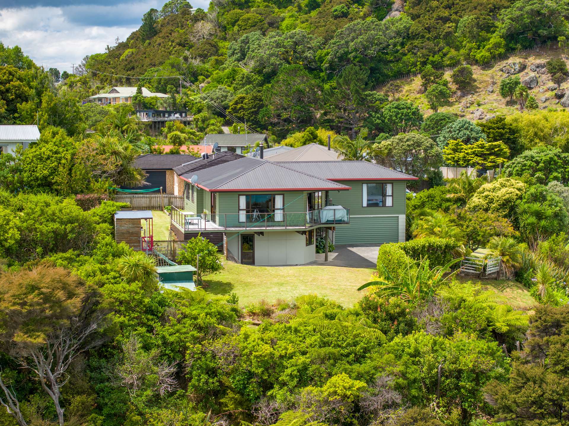 114 Reotahi Road photo 5