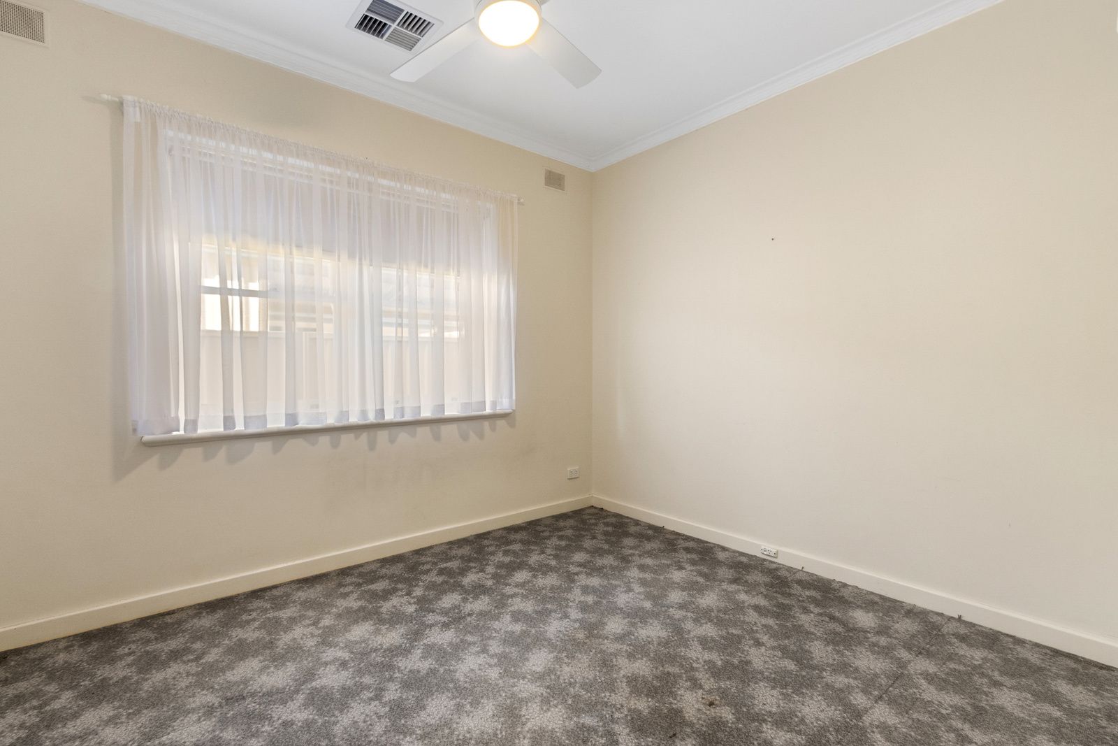 166 Bay Road — photo 15 of 27