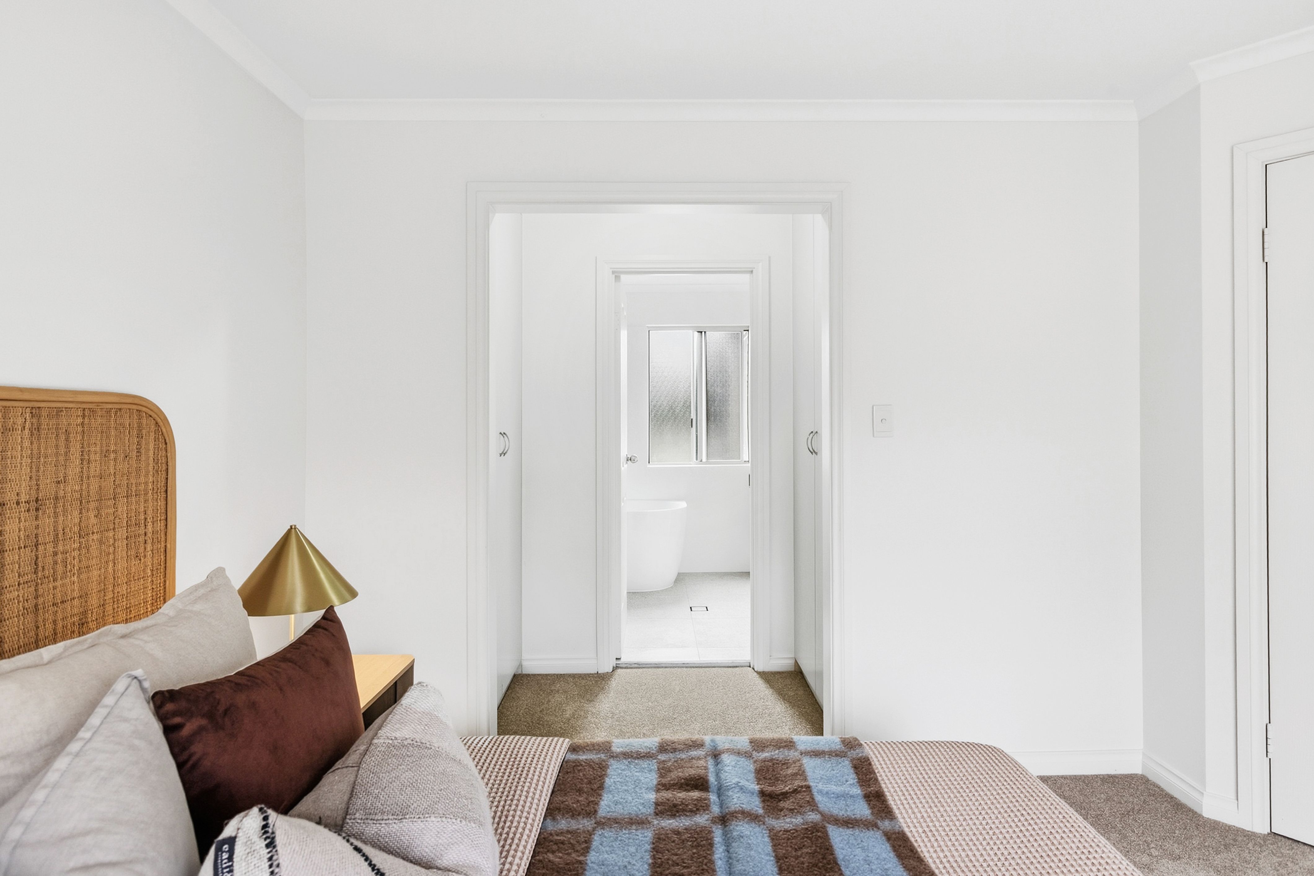 42 Victoria Street — photo 7 of 15