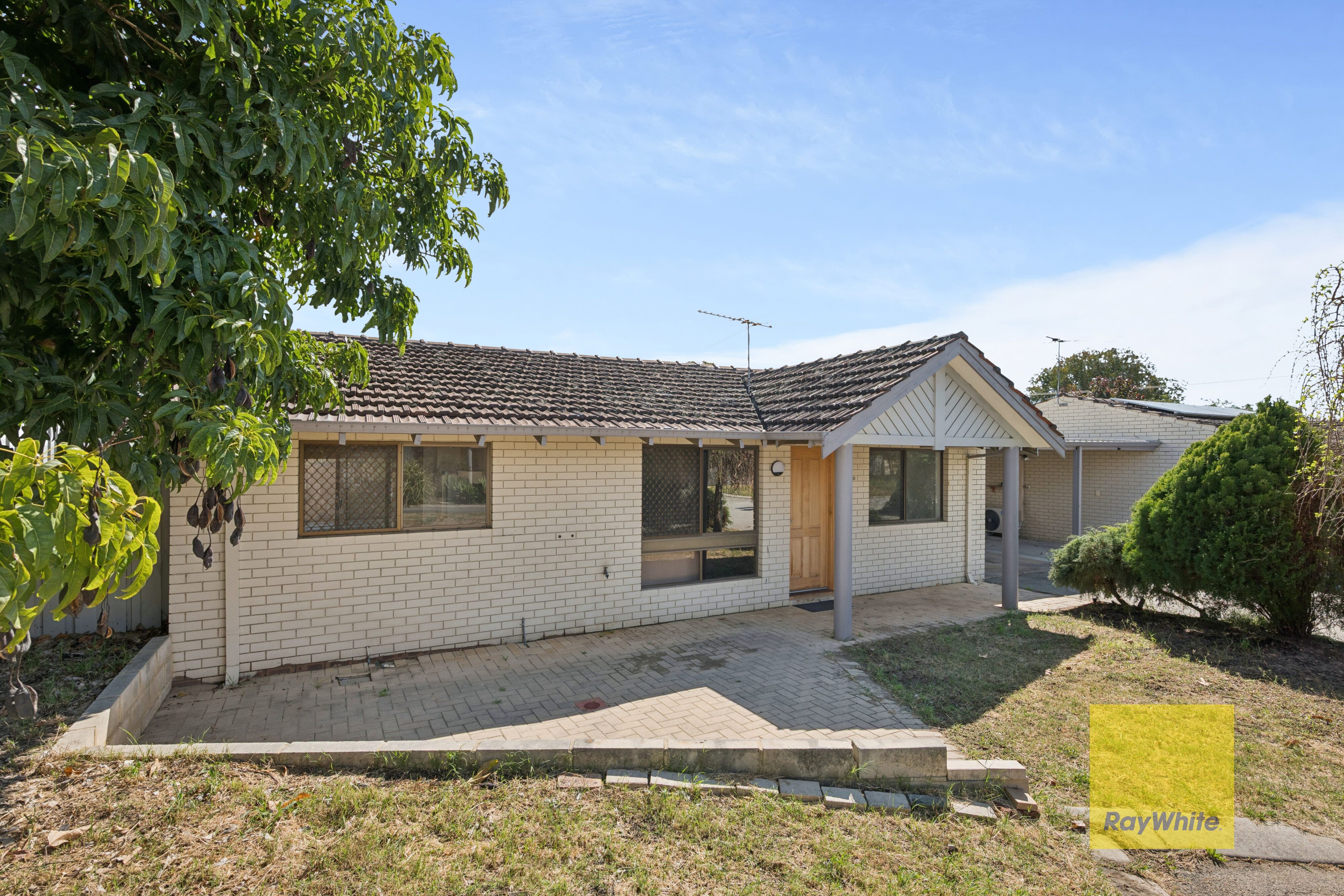 7D John Street — photo from Ray White Midland & Hills