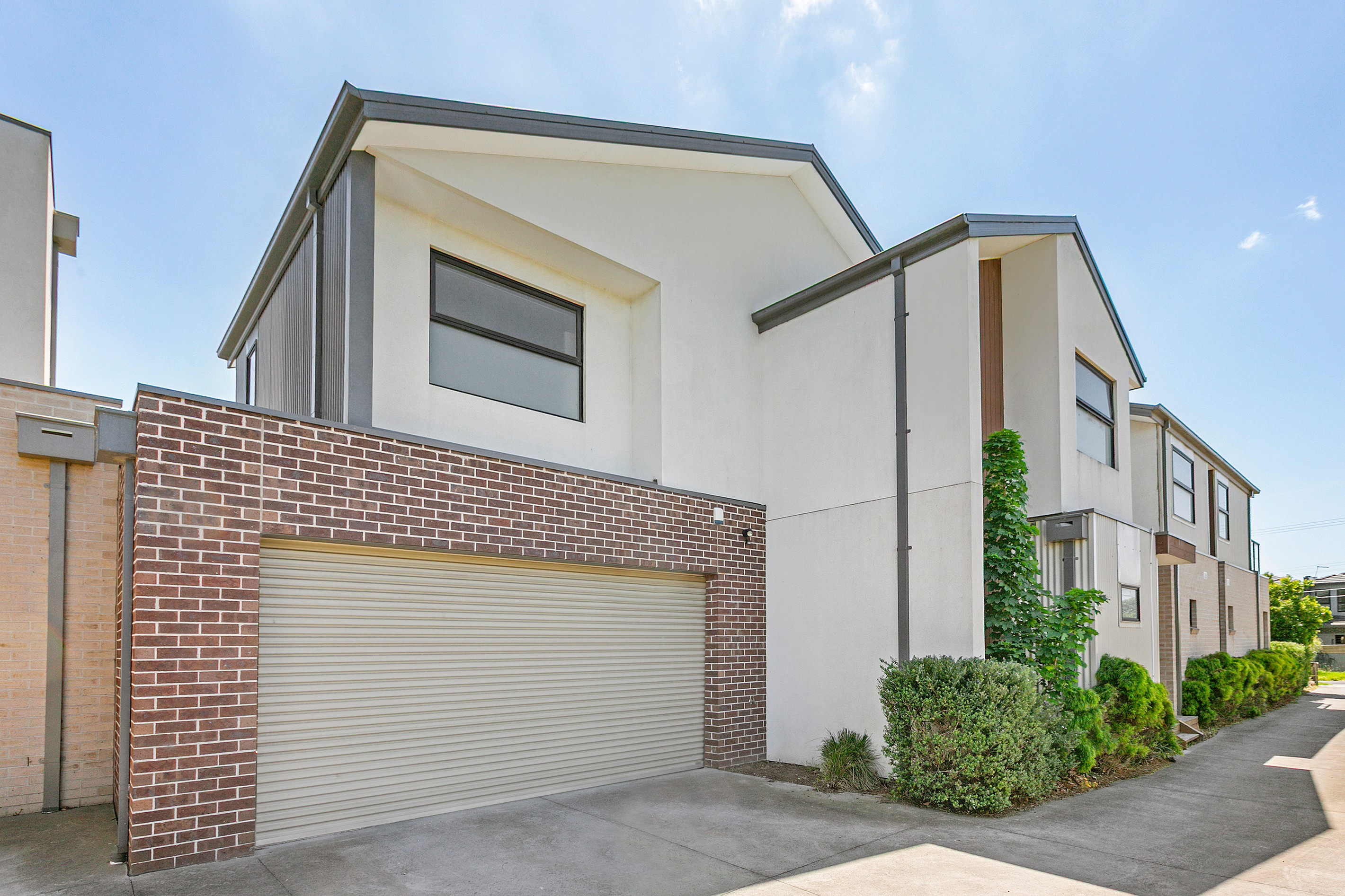 2/199 Purinuan Road, Reservoir, VIC 3073