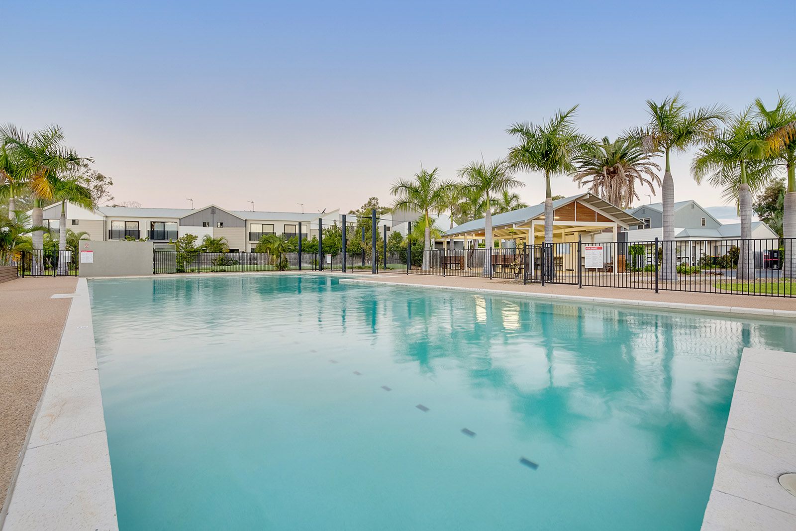 4/1 Michel Place, Telina, QLD 4680