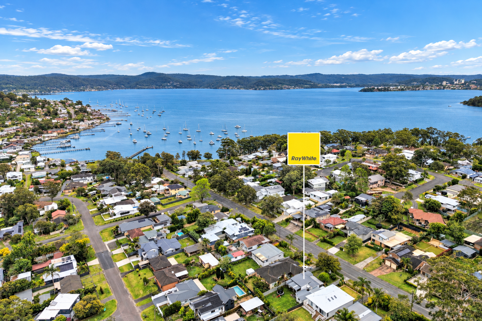 8 Jirramba Avenue — photo 11 of 12