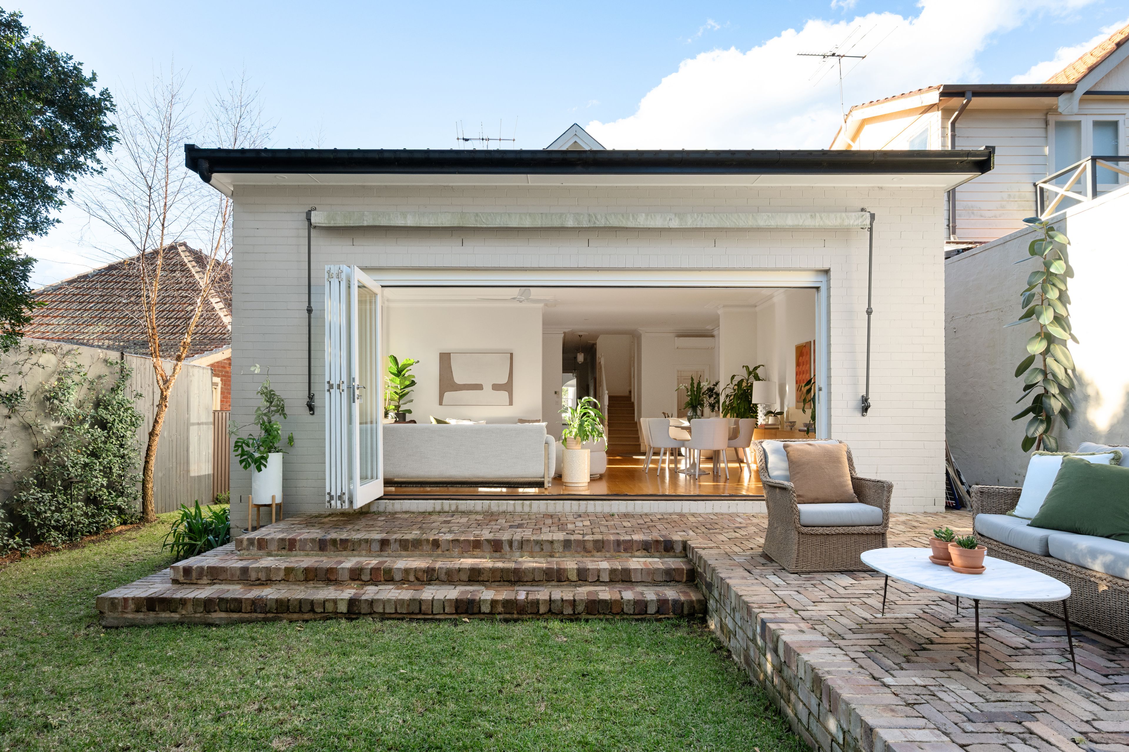 6 Canrobert Street — photo 7 of 15