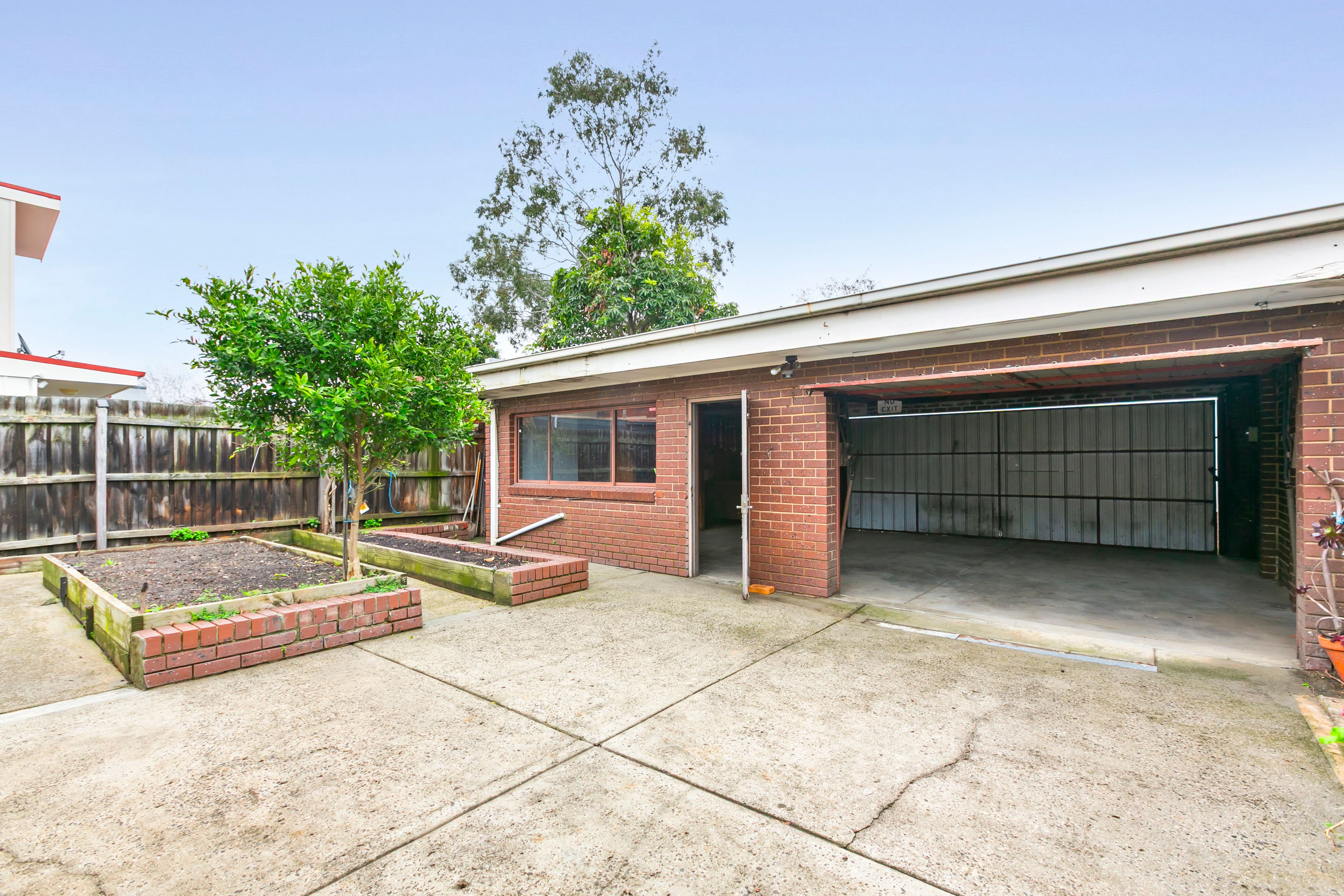 6 Gladstone Avenue — photo 16 of 20
