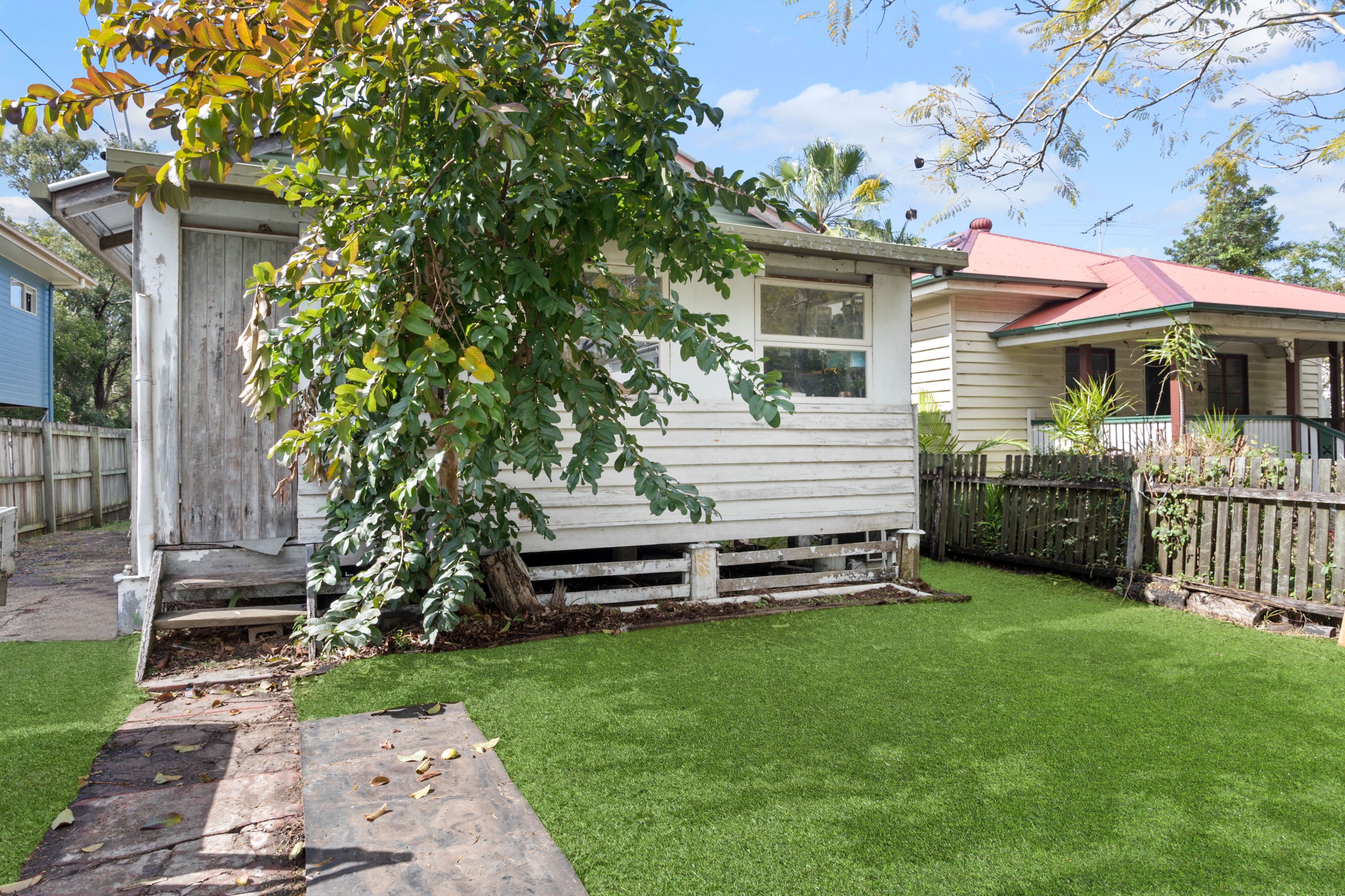 18 Station Road, Deagon, QLD 4017