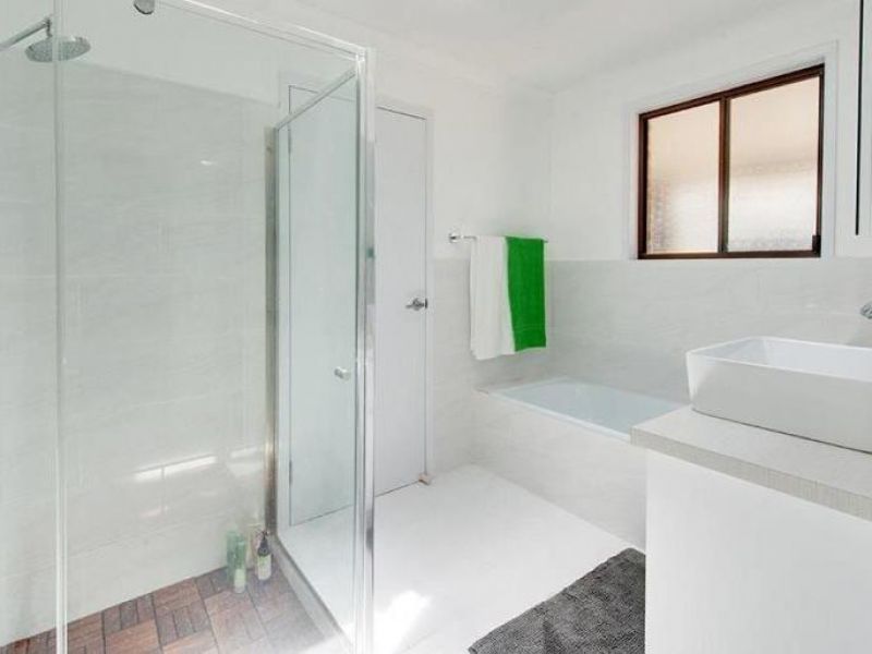 20 W G Hayden Drive, Collingwood Park, QLD 4301
