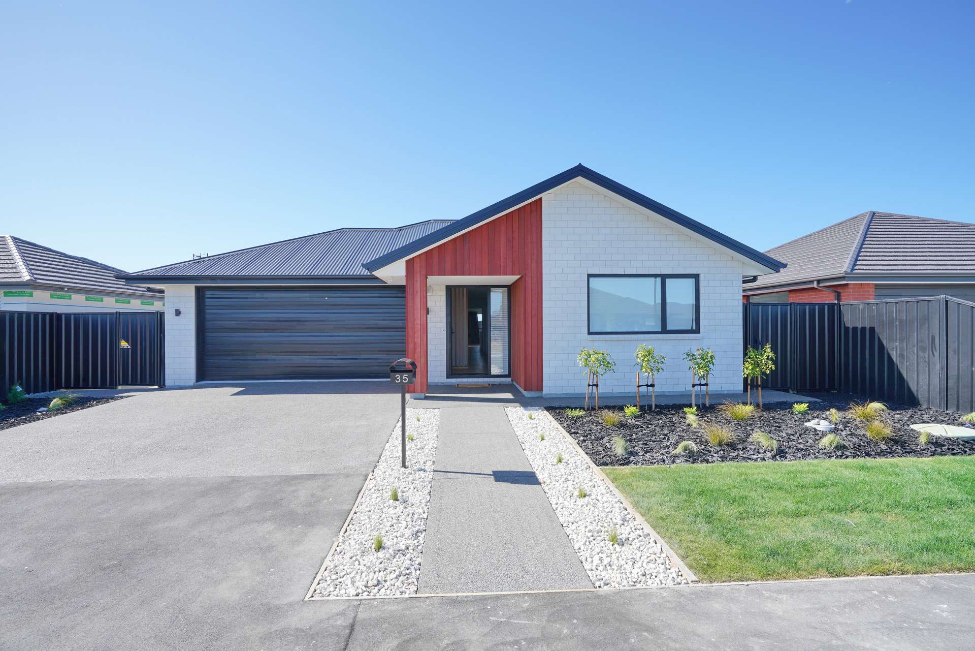 35 Ranginui Drive photo 0