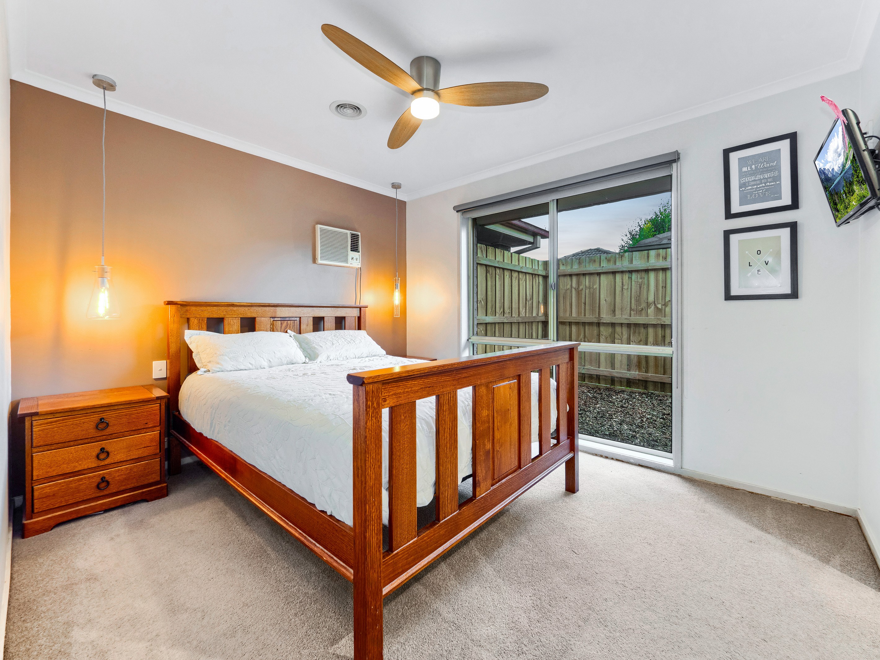 9 Scarborough Avenue, Cranbourne West, VIC 3977